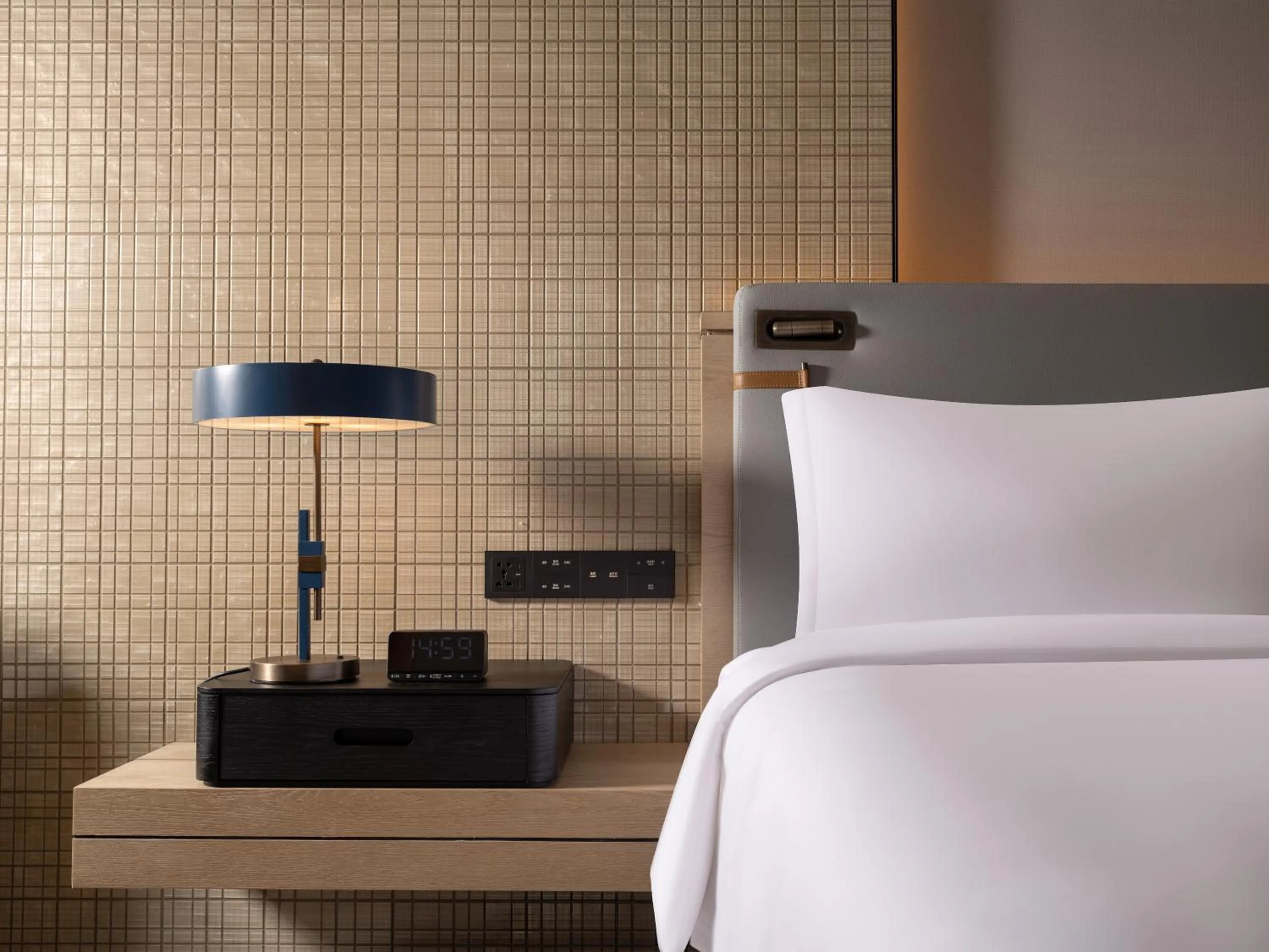 Bedroom in Wyndham Grand Shenzhen Guangming