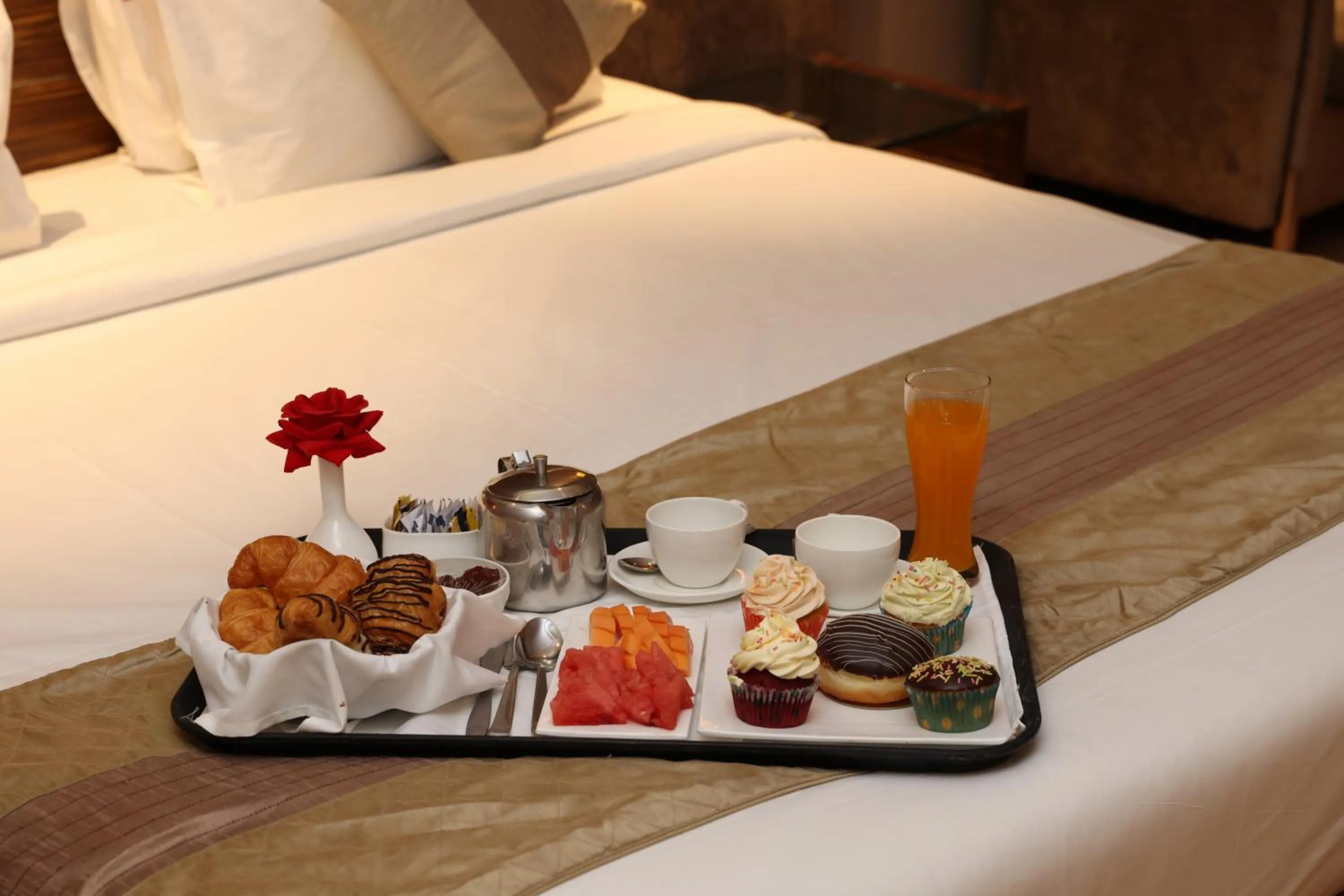Breakfast, Bed in Stellar Resorts By Bel-La Monde, Rajokri, Near IGI Airport, Delhi