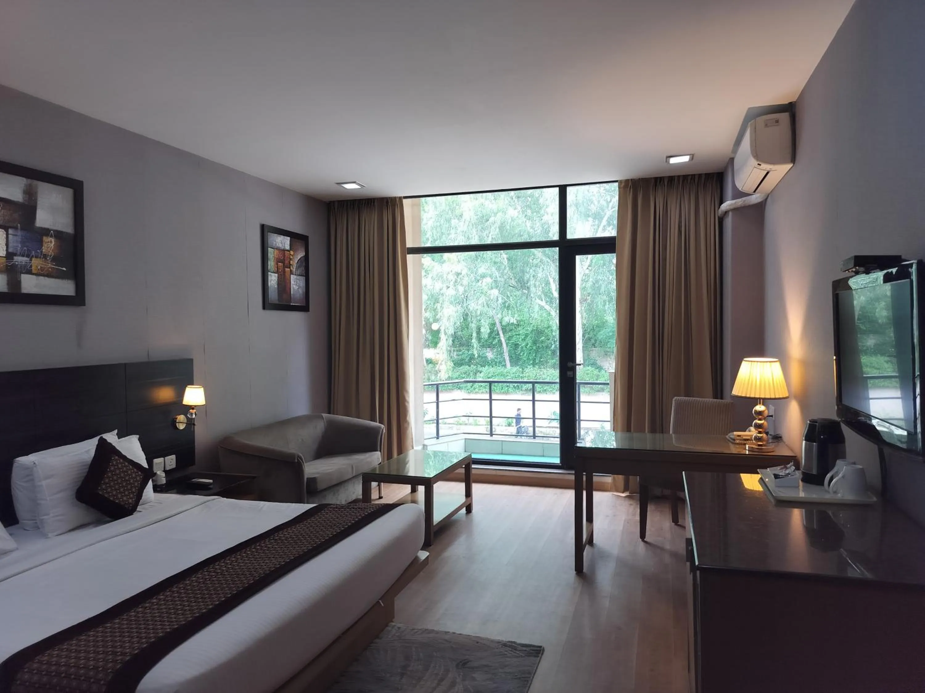 Bedroom, Bed in Stellar Resorts By Bel-La Monde, Rajokri, Near IGI Airport, Delhi