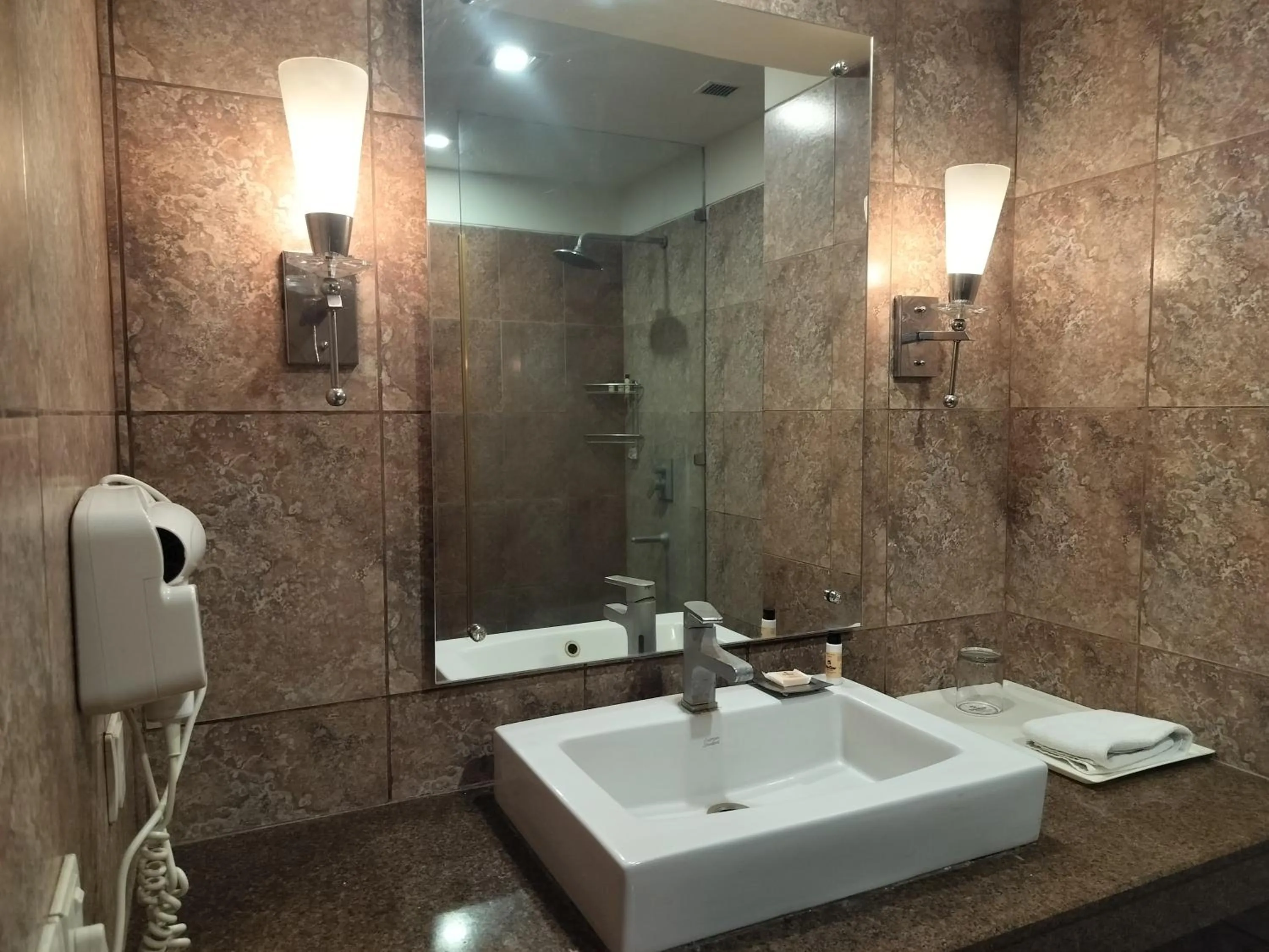 Bathroom in Stellar Resorts By Bel-La Monde, Rajokri, Near IGI Airport, Delhi