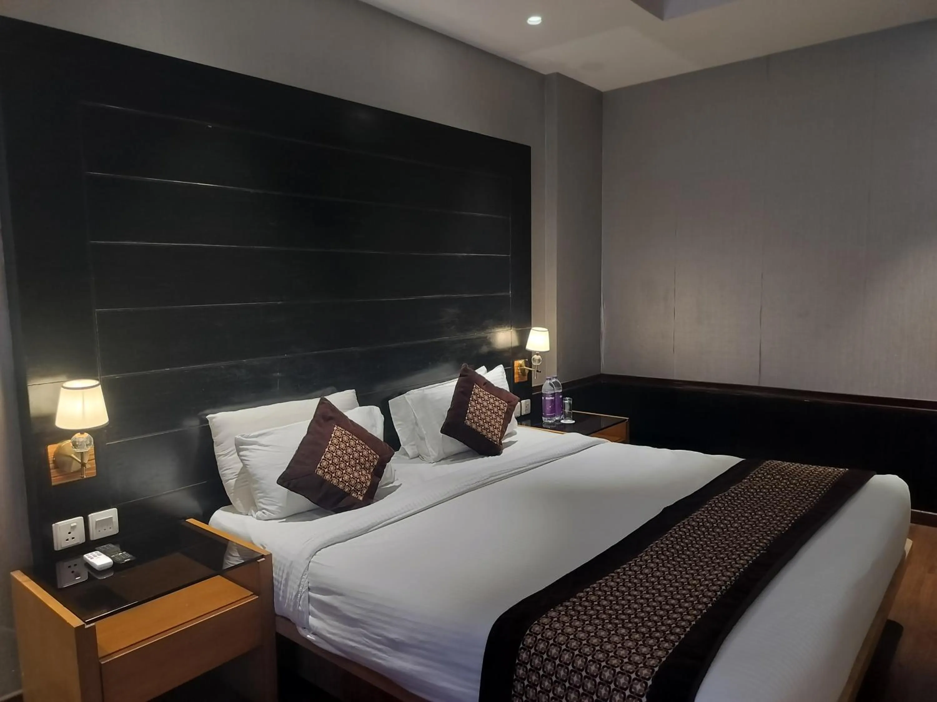 Bed in Stellar Resorts By Bel-La Monde, Rajokri, Near IGI Airport, Delhi