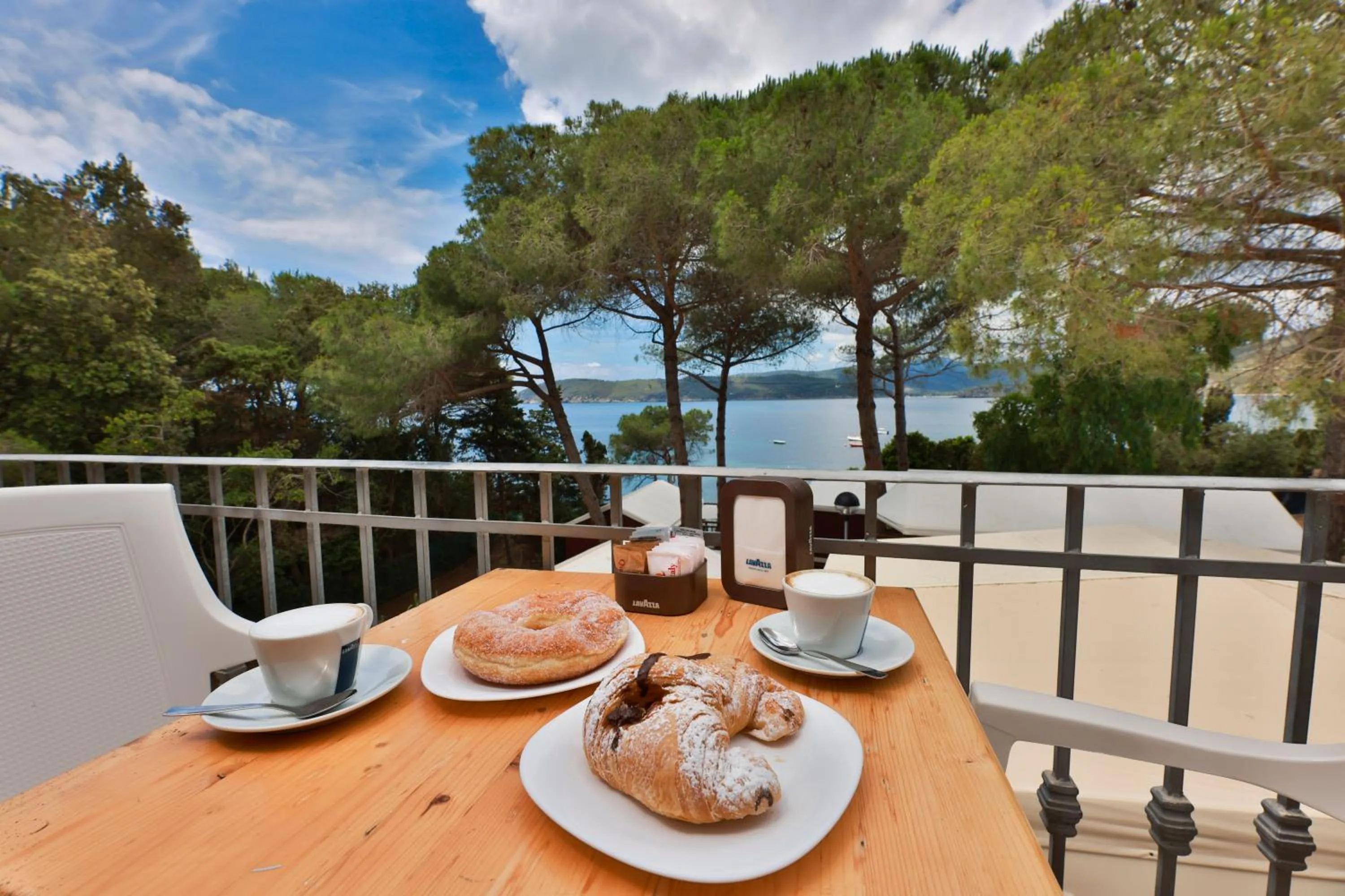 Restaurant/places to eat in Camping Village Le Calanchiole