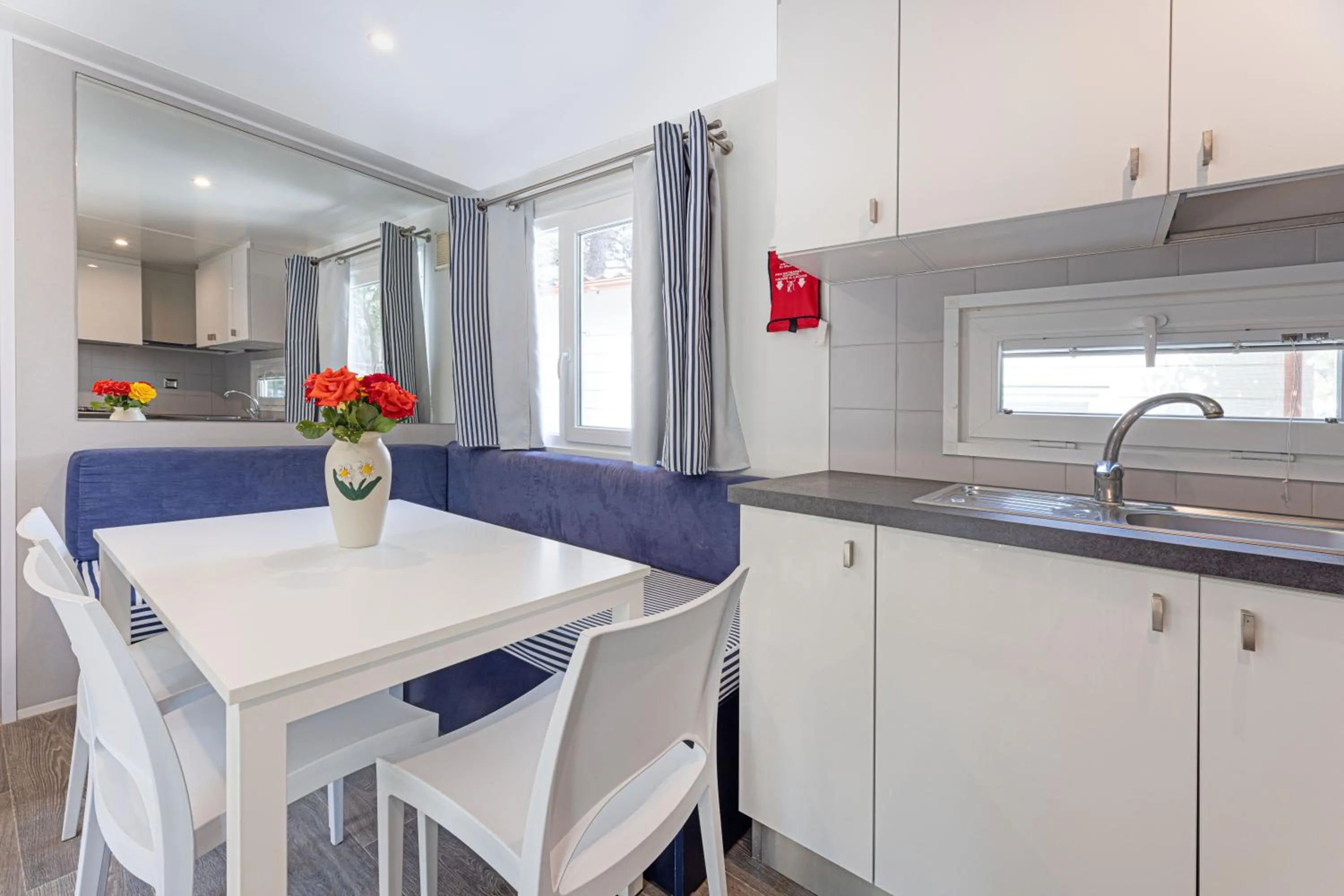 Kitchen or kitchenette in Camping Village Le Calanchiole