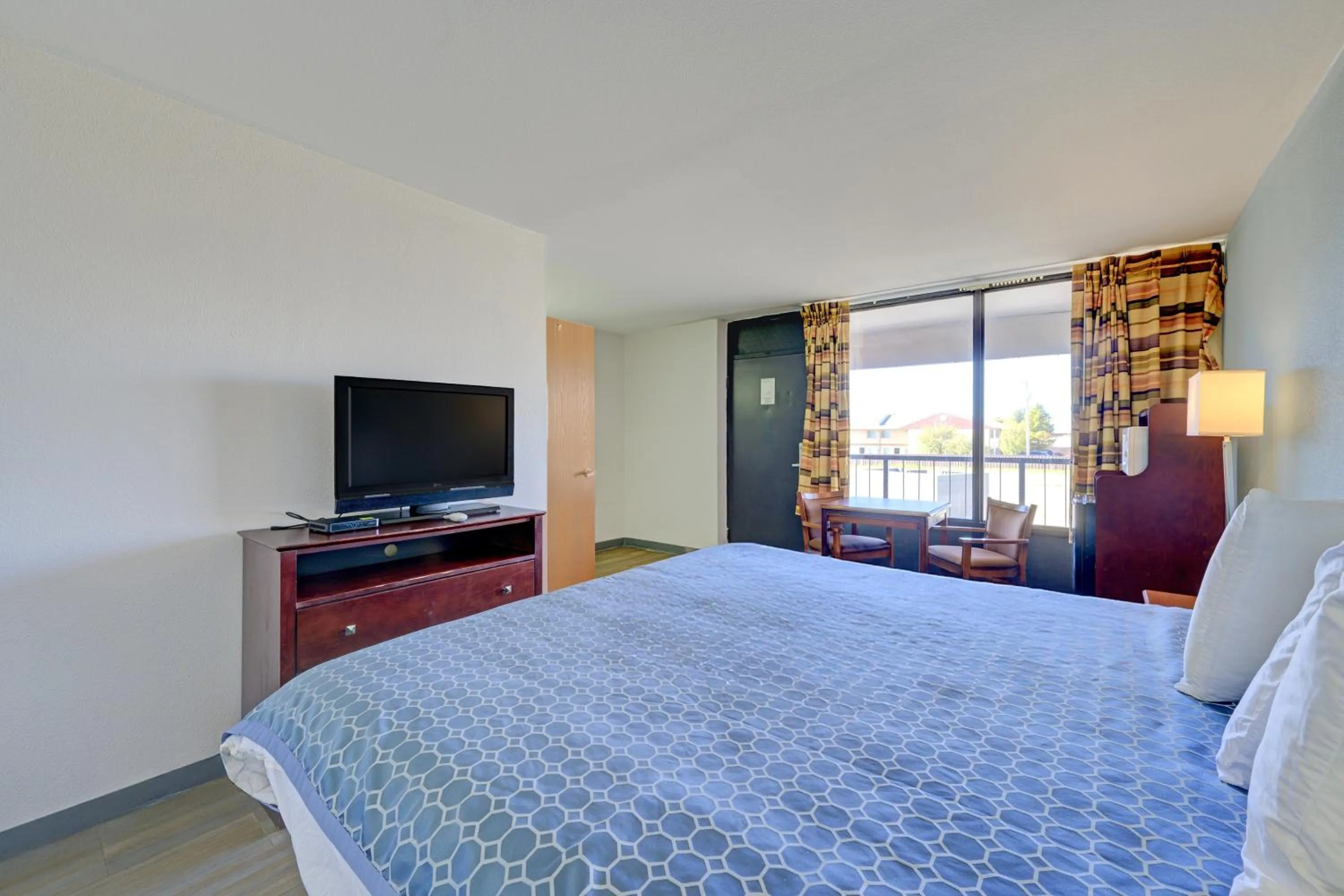 Bedroom, Bed in Capital O Travelers Inn Lawton Fort Sill