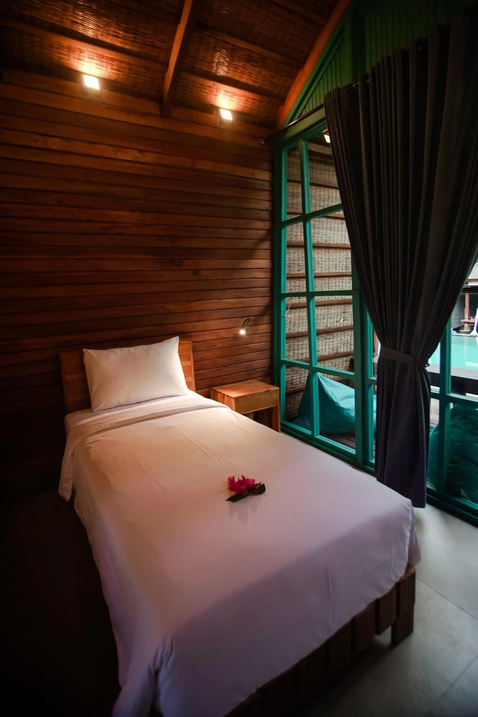 Bed in Waras Villa