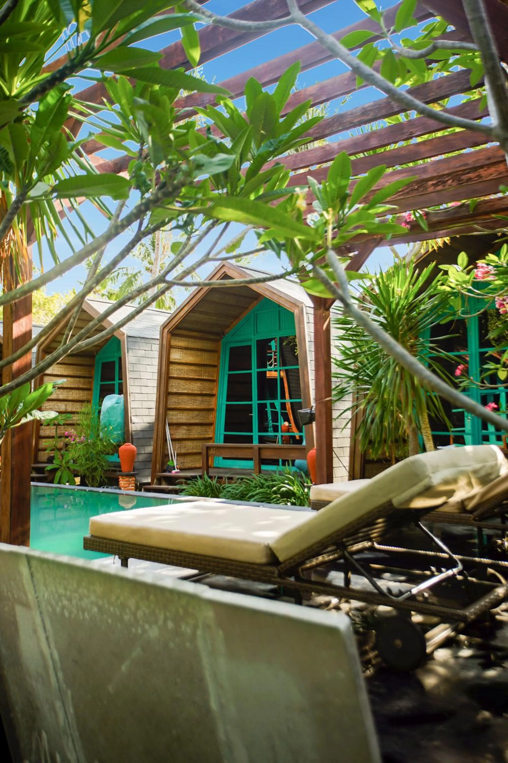 Day in Waras Villa