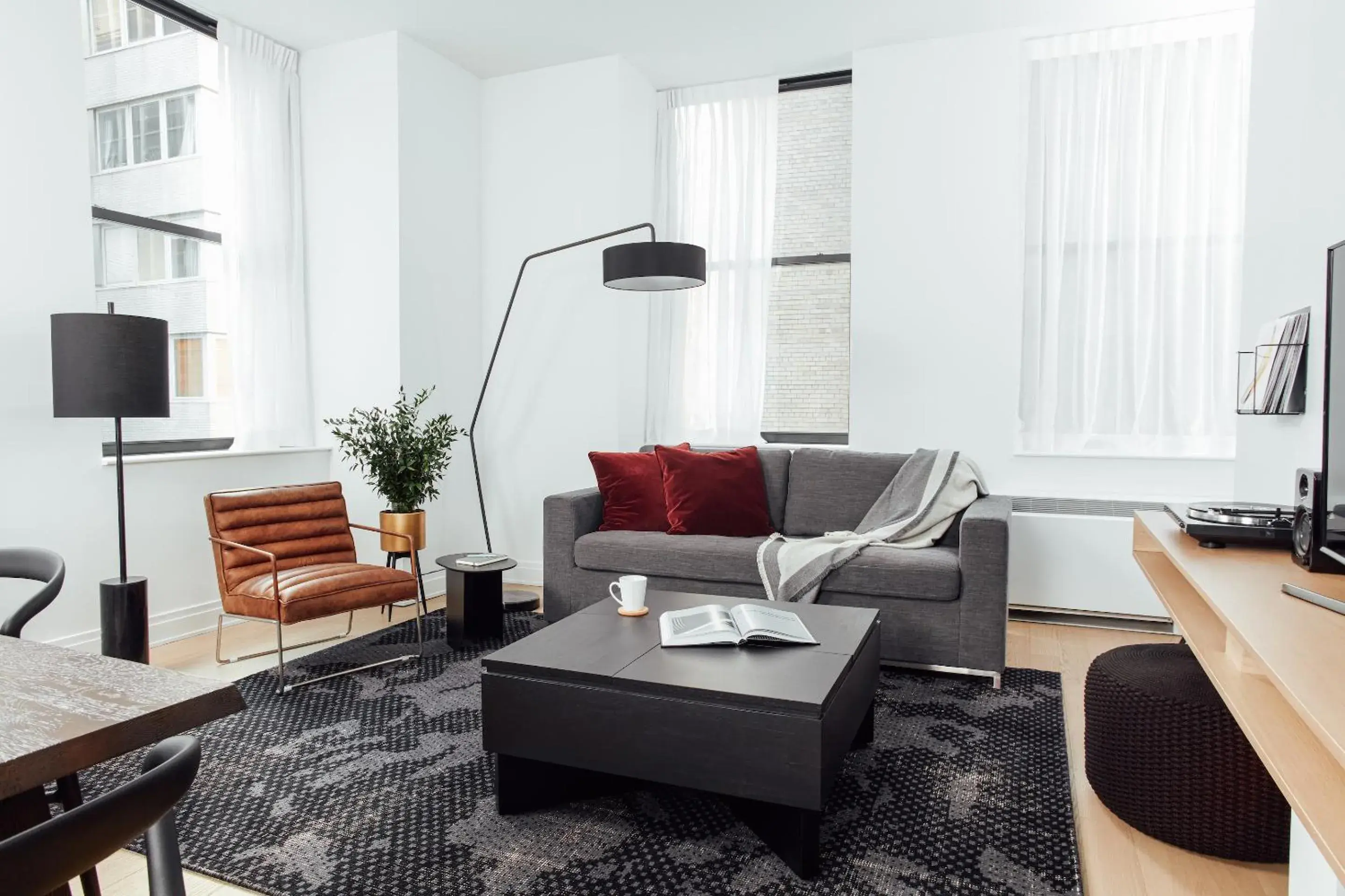 Living room in Mint House 70 Pine by Kasa Living room in Mint House 70 Pine by Kasa