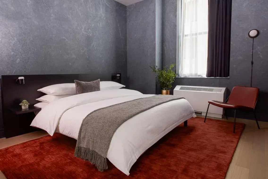 Bedroom, Bed in Mint House at 70 Pine Bedroom, Bed in Mint House at 70 Pine