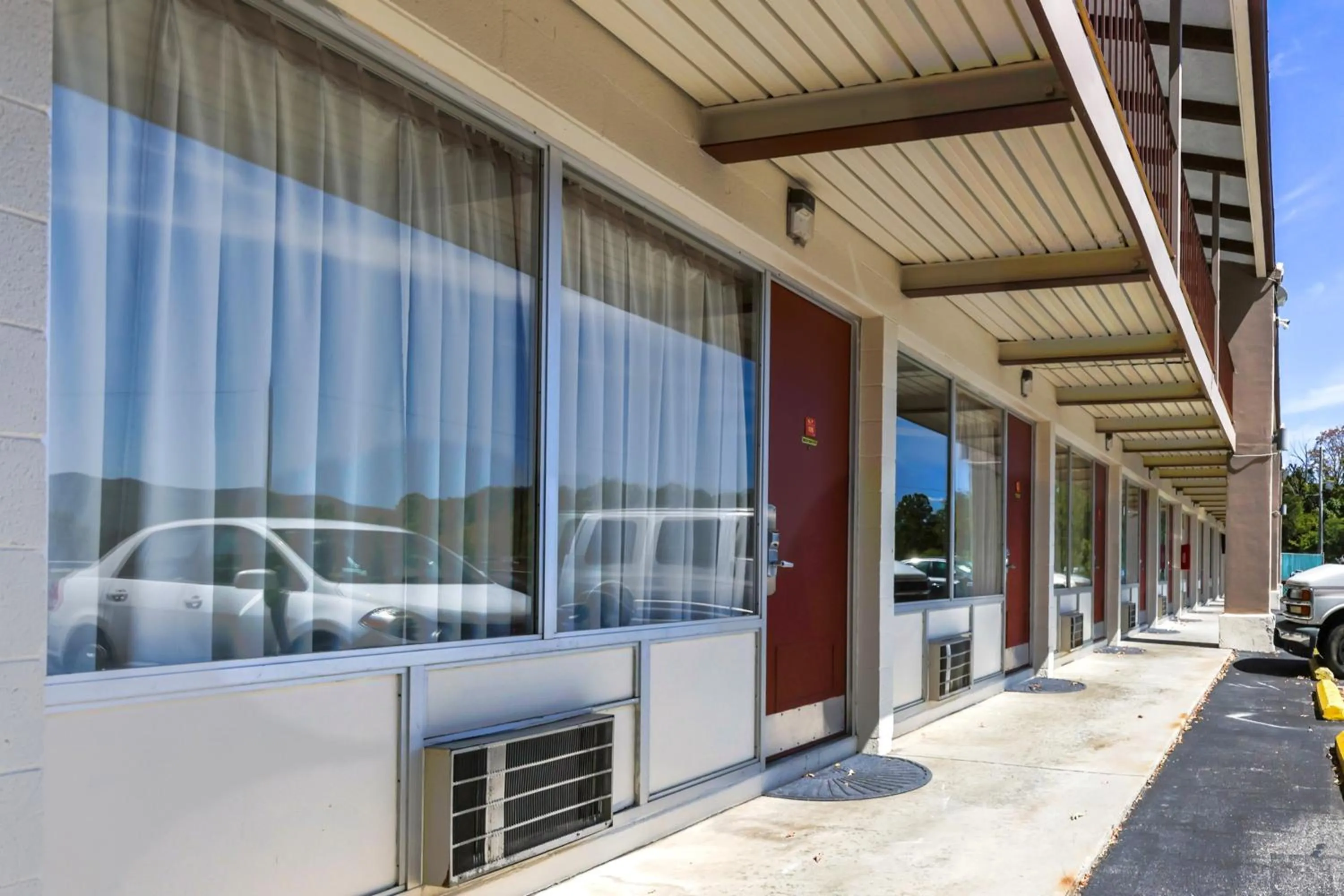 Facade/entrance in Edyn Hotel By Townhouse Wytheville US 52