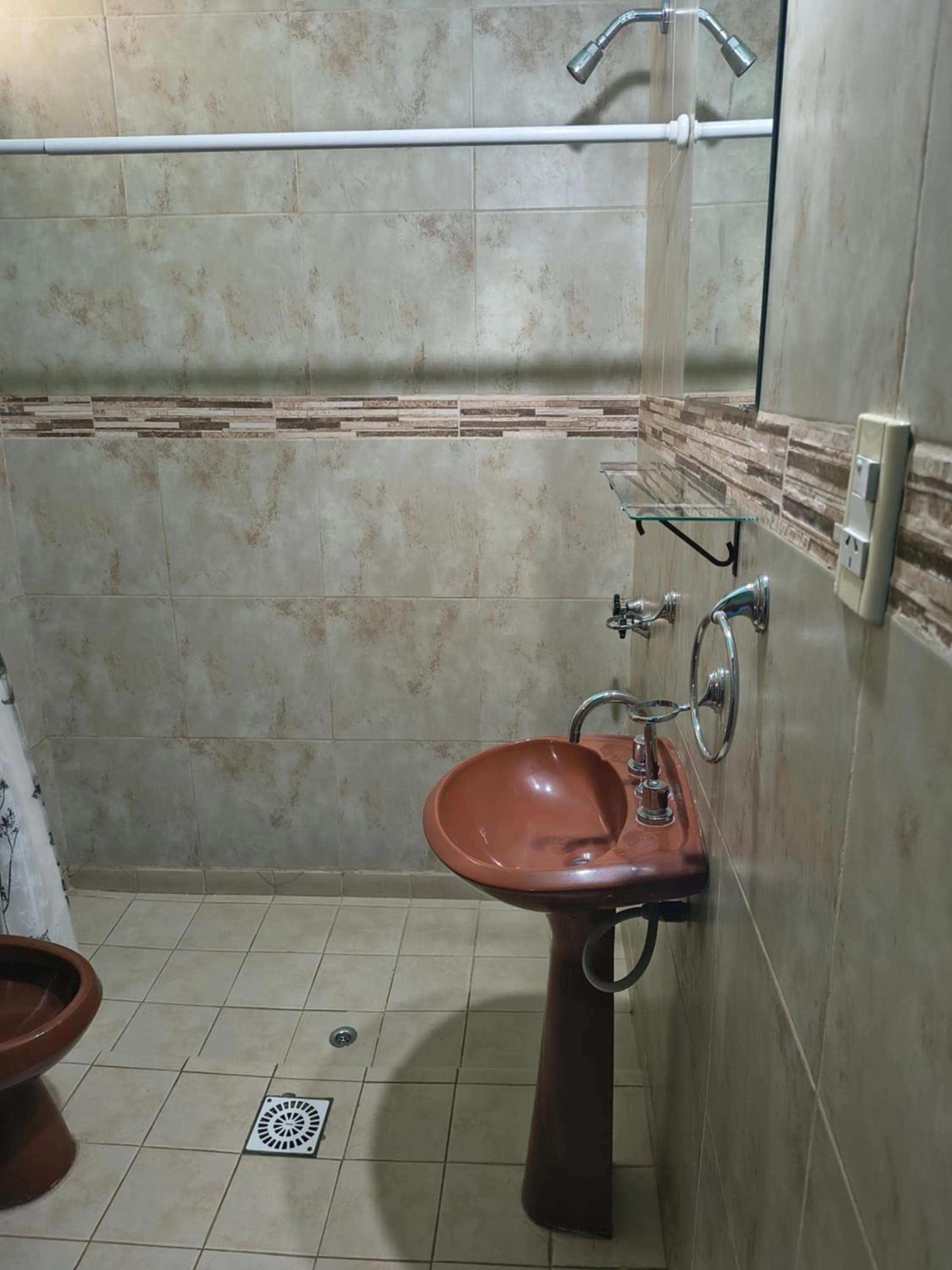 Shower in Hotel Cesar