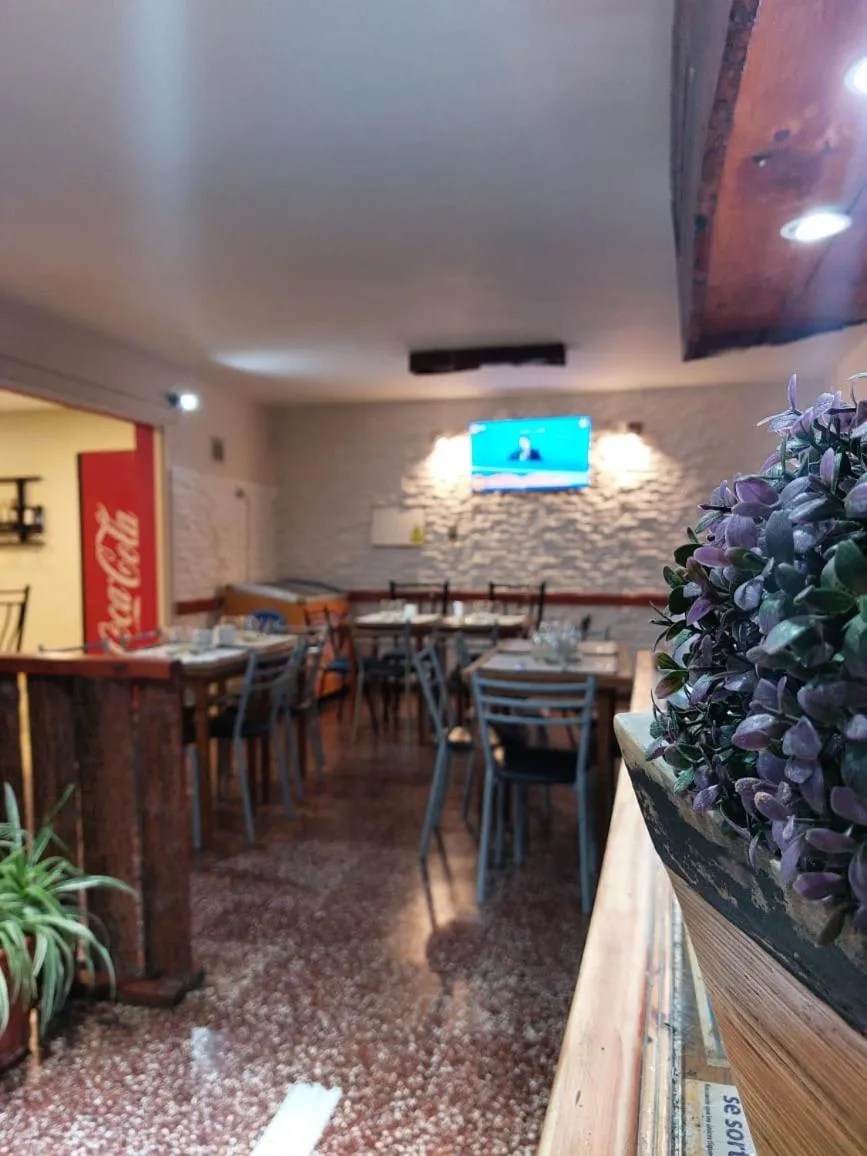 Restaurant/places to eat in Hotel Cesar