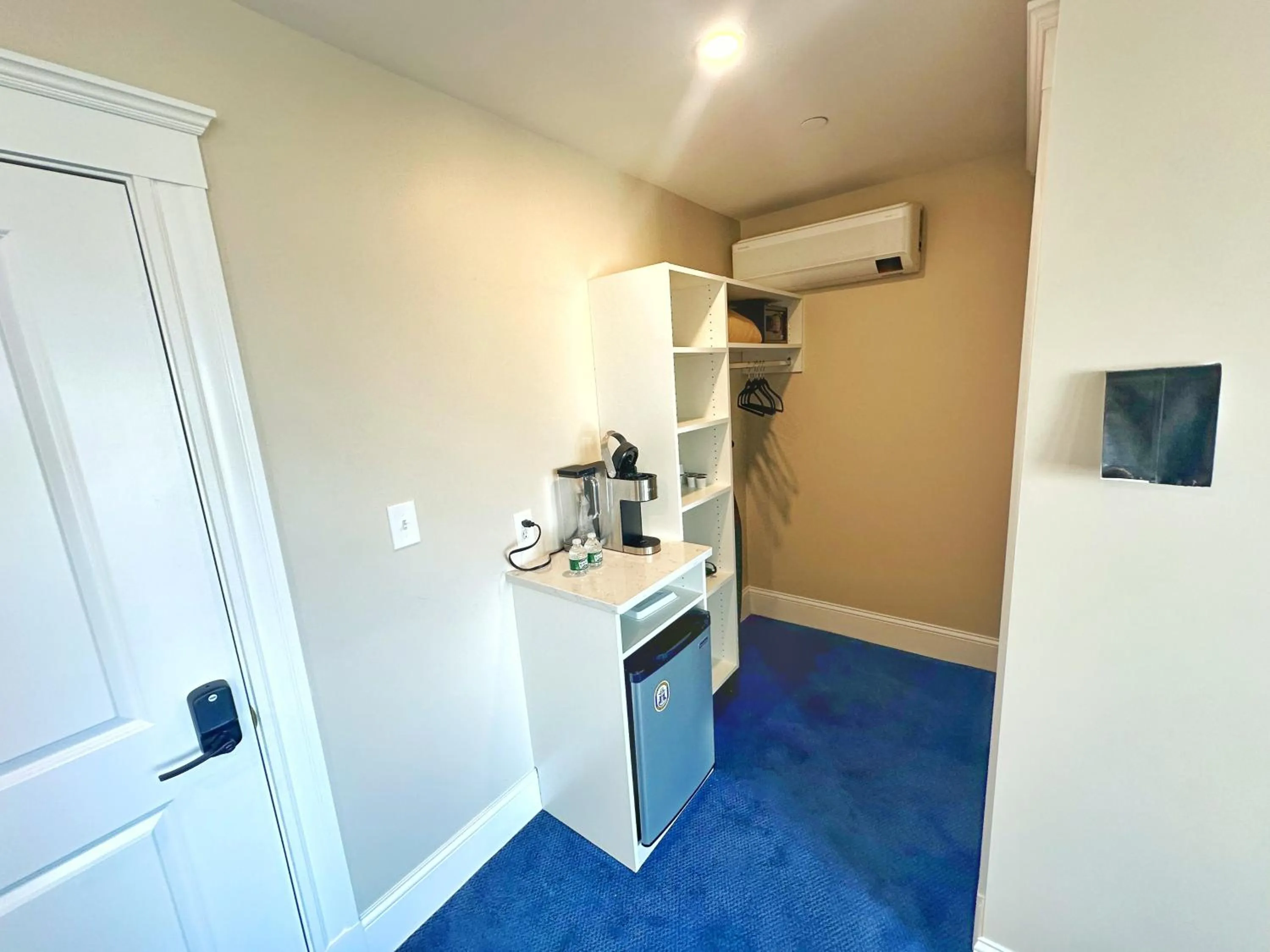 flat iron in Winthrop Arms Hotel Restaurant Logan Airport