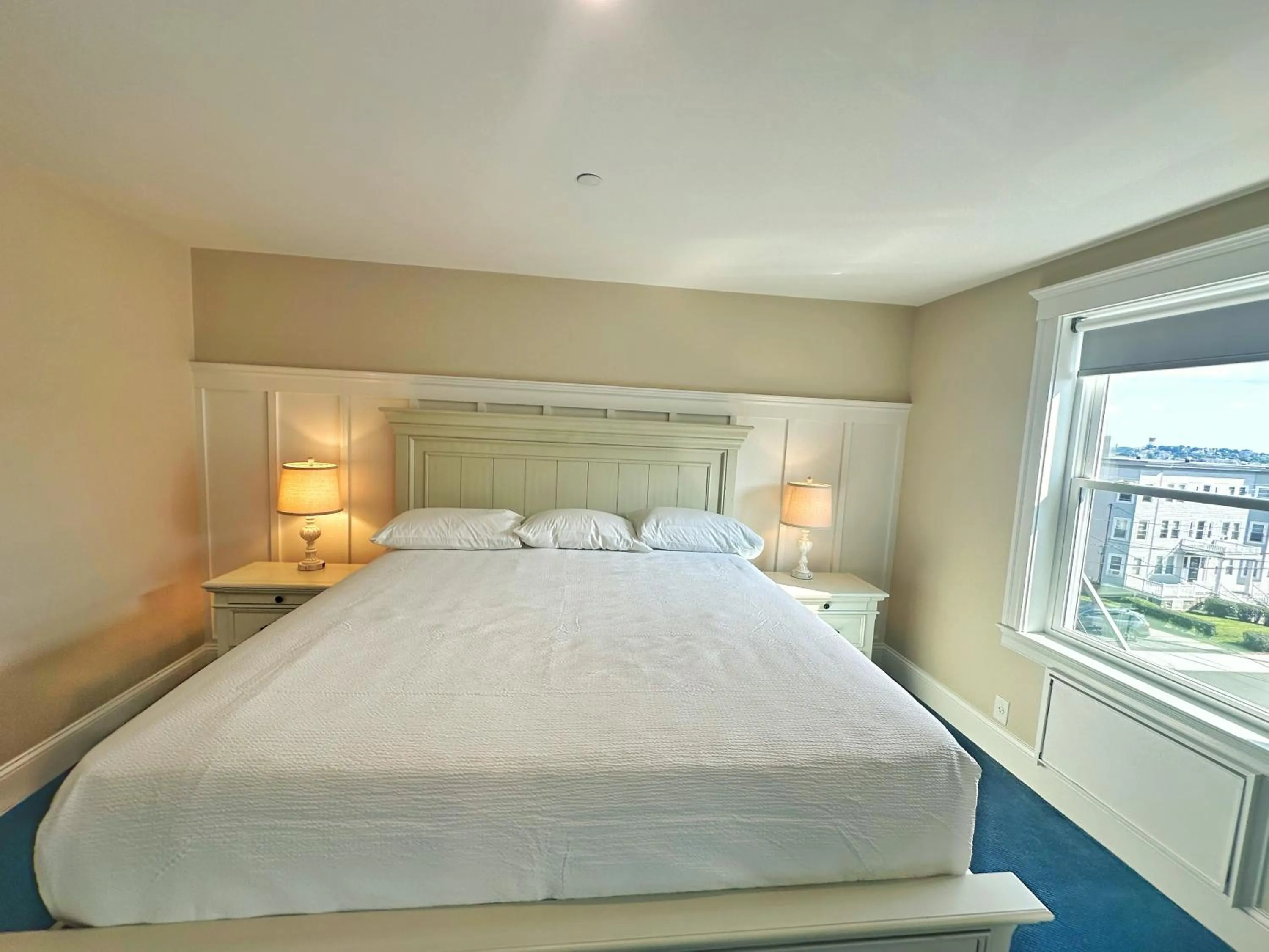 Winthrop Arms Hotel Restaurant Logan Airport