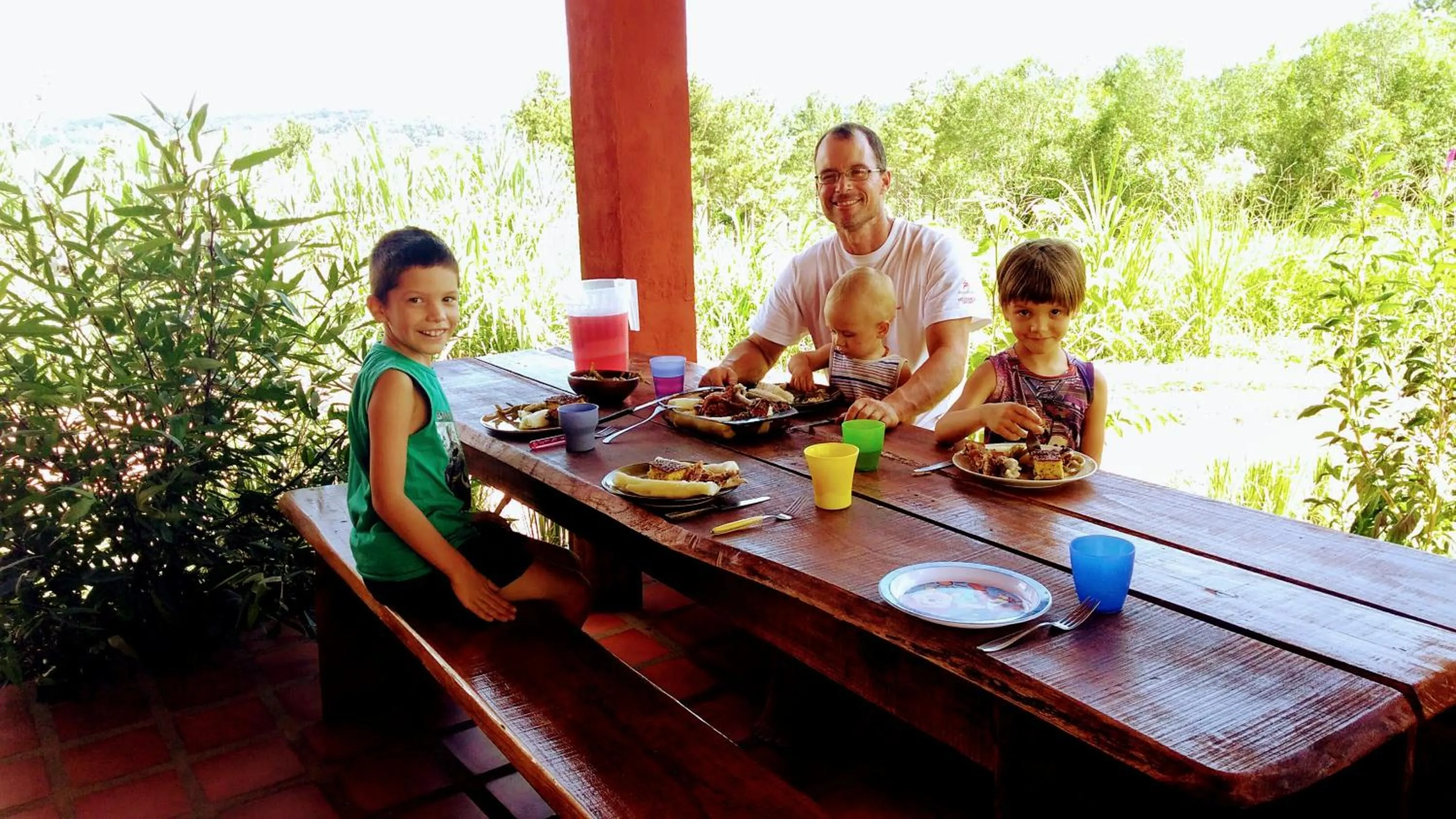 Restaurant/places to eat in Granja La Lechuza Ecolodge