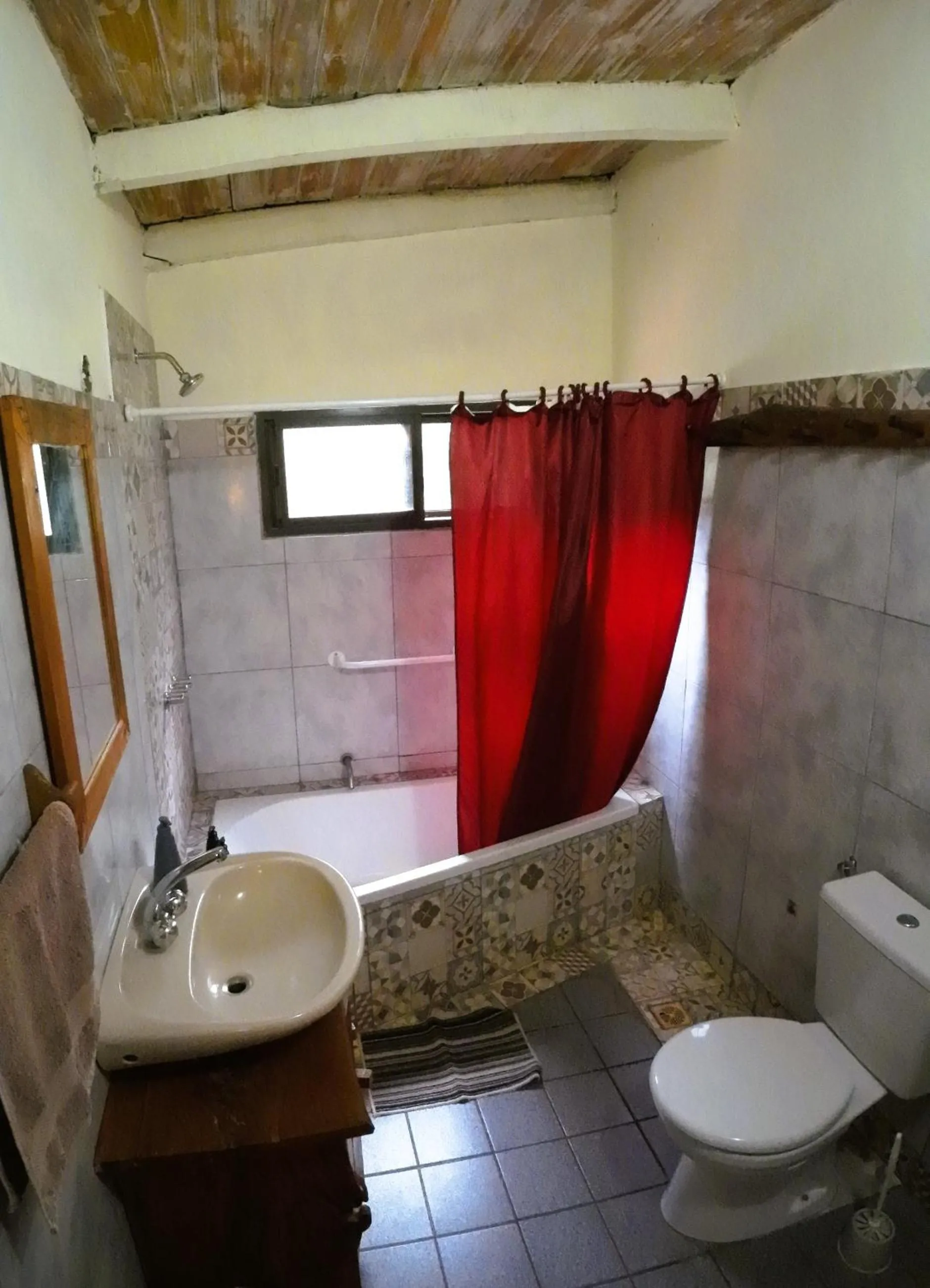 Shower in Granja La Lechuza Ecolodge