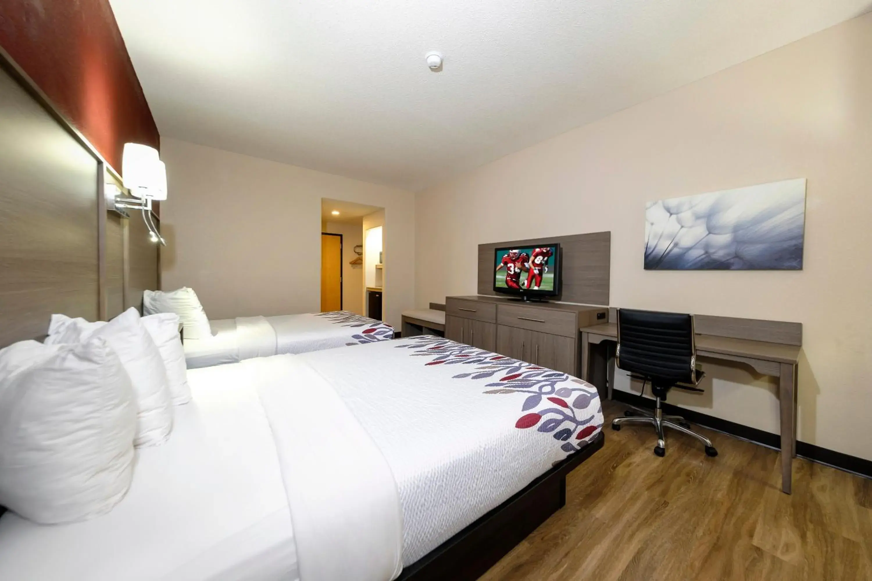 Photo of the whole room, Bed in Red Roof Inn Yemassee Photo of the whole room, Bed in Red Roof Inn Yemassee