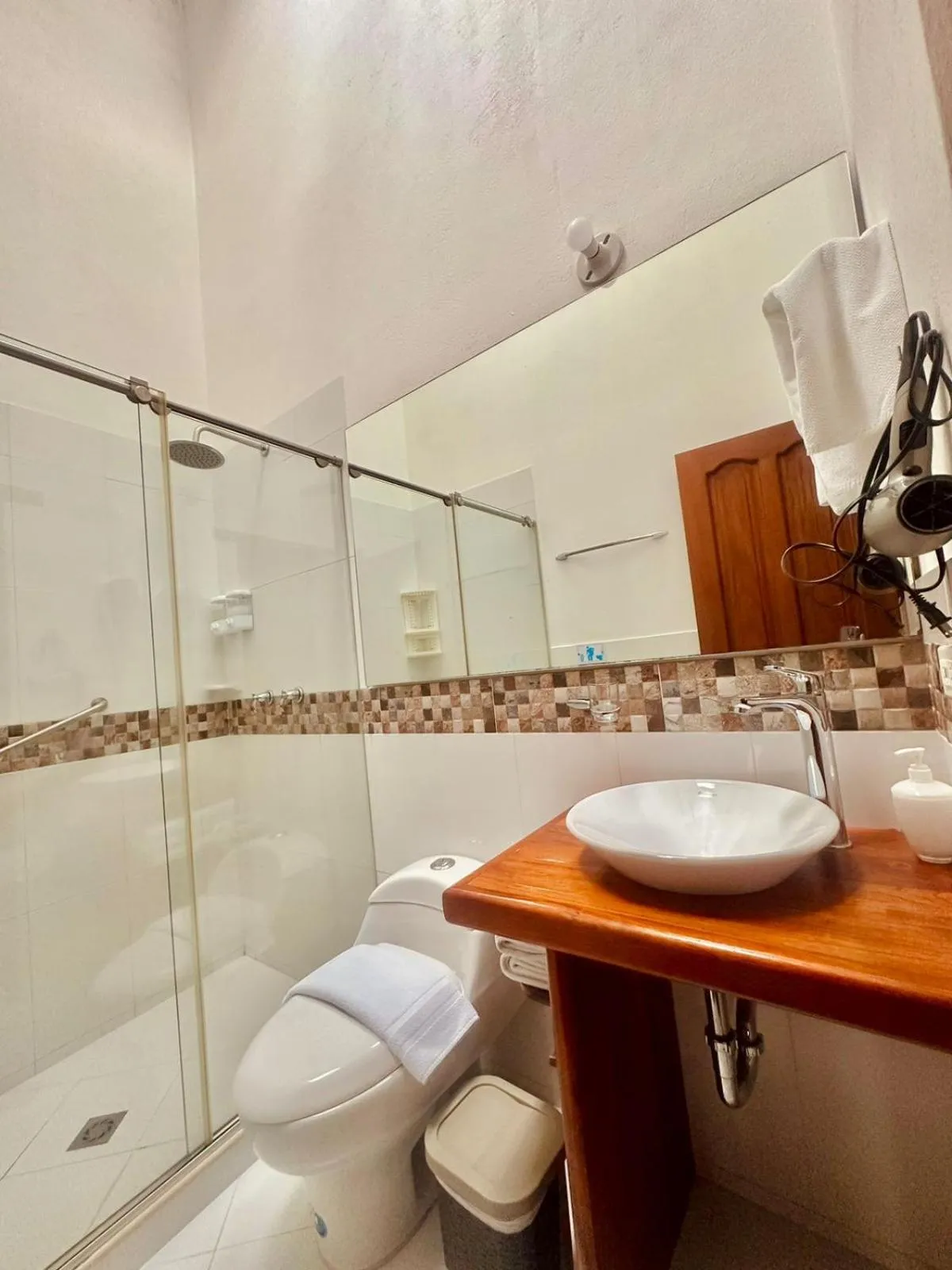 Bathroom in Hotel Villa del Angel