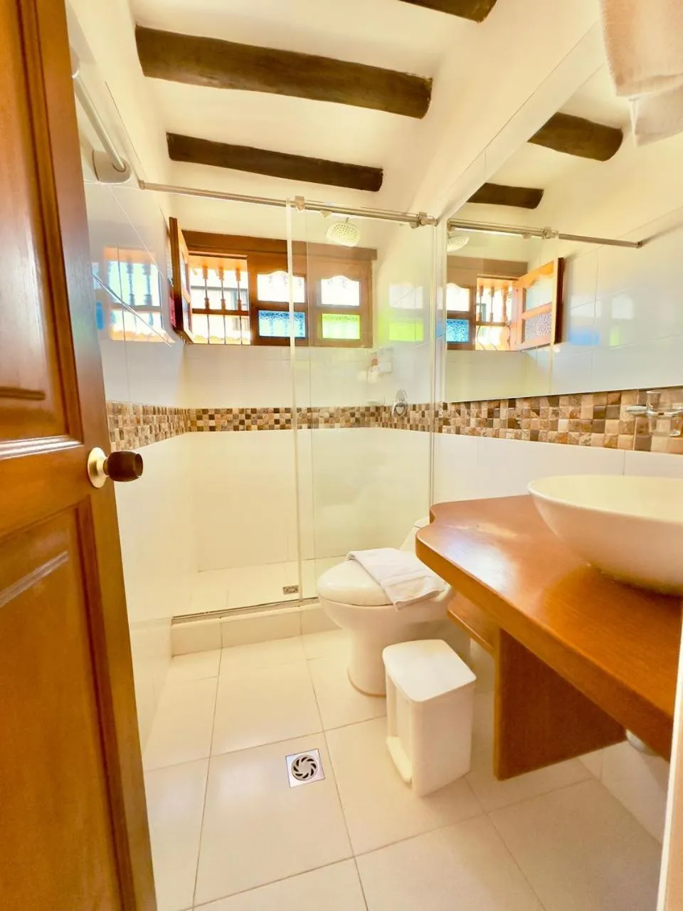 Toilet in Hotel Villa del Angel