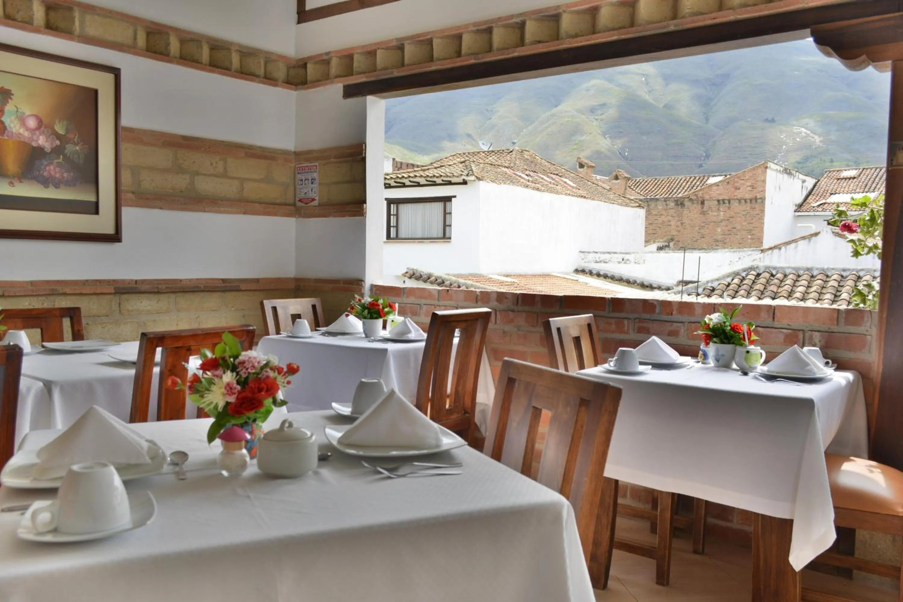 Restaurant/places to eat in Hotel Villa del Angel