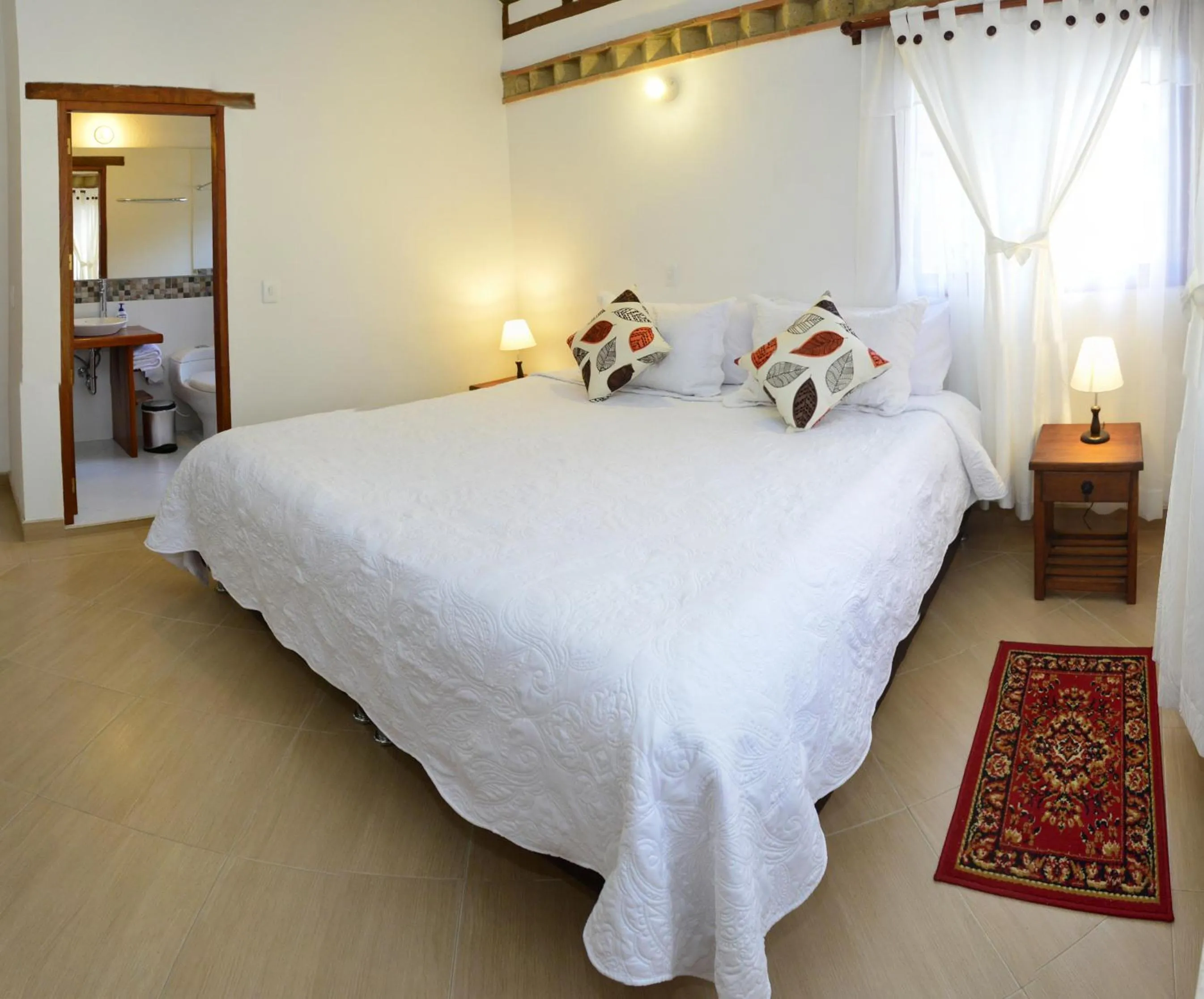 Photo of the whole room, Bed in Hotel Villa del Angel