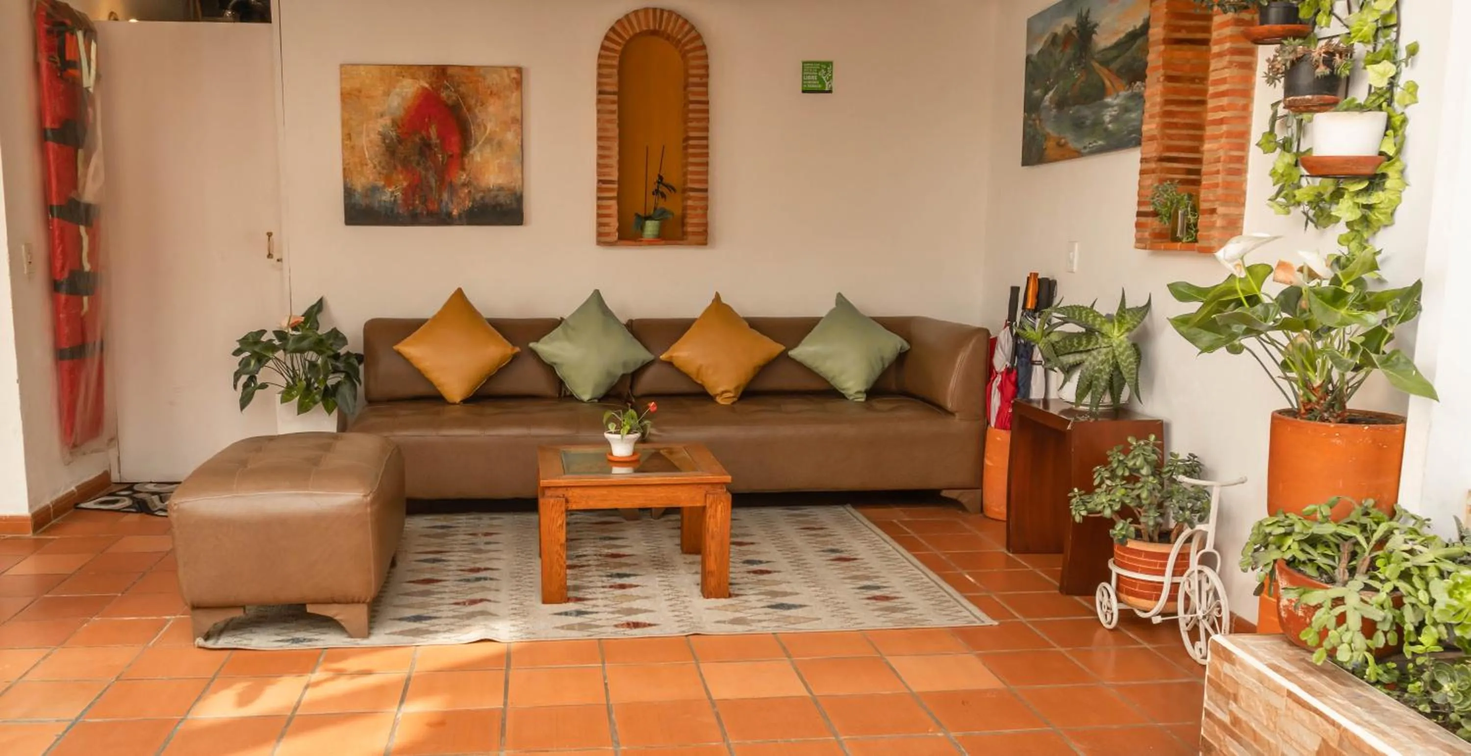 Patio in Hotel Villa del Angel