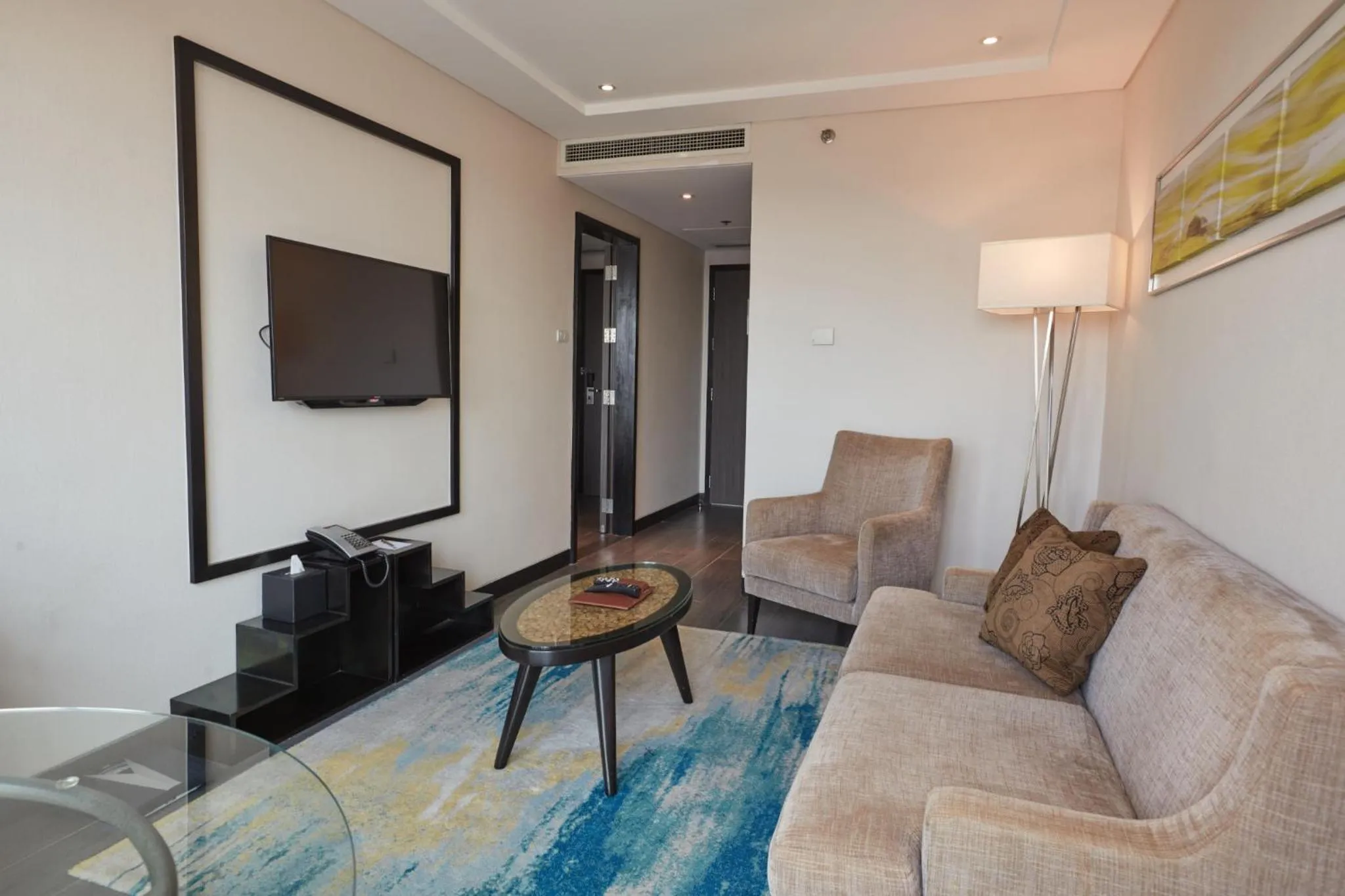 Queen Suite in Belmont Hotel Manila