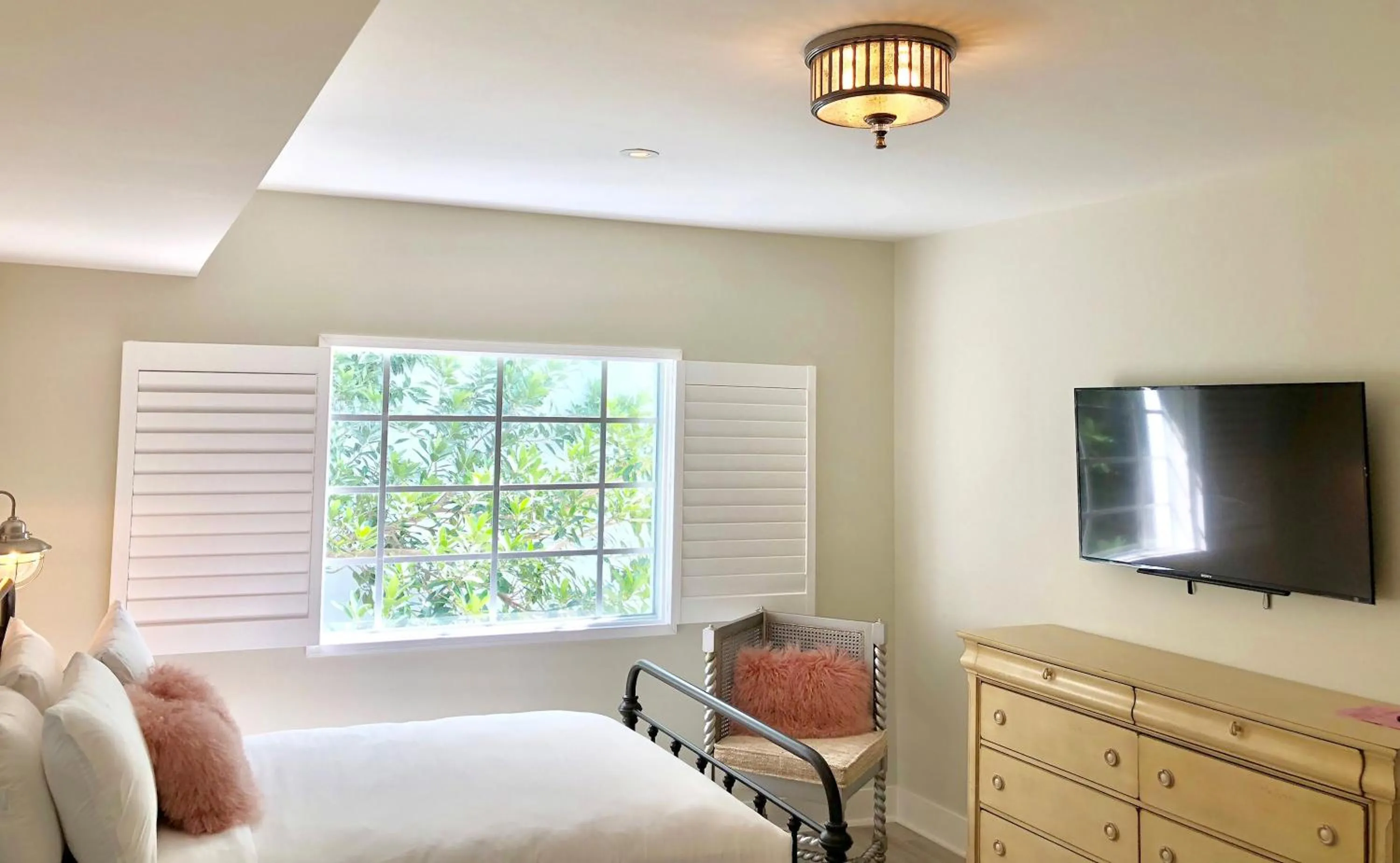 Bedroom, Bed in Henrosa Hotel