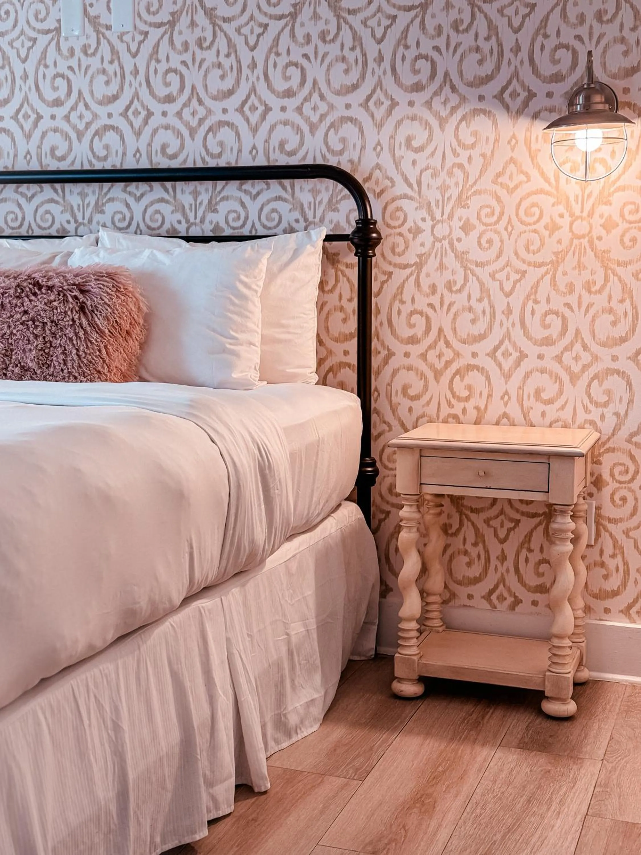 Bed in Henrosa Hotel