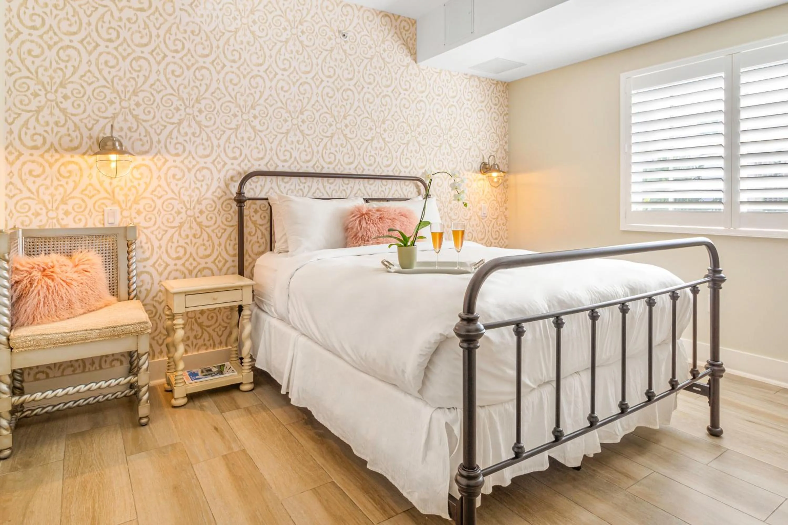 Bed in Henrosa Hotel