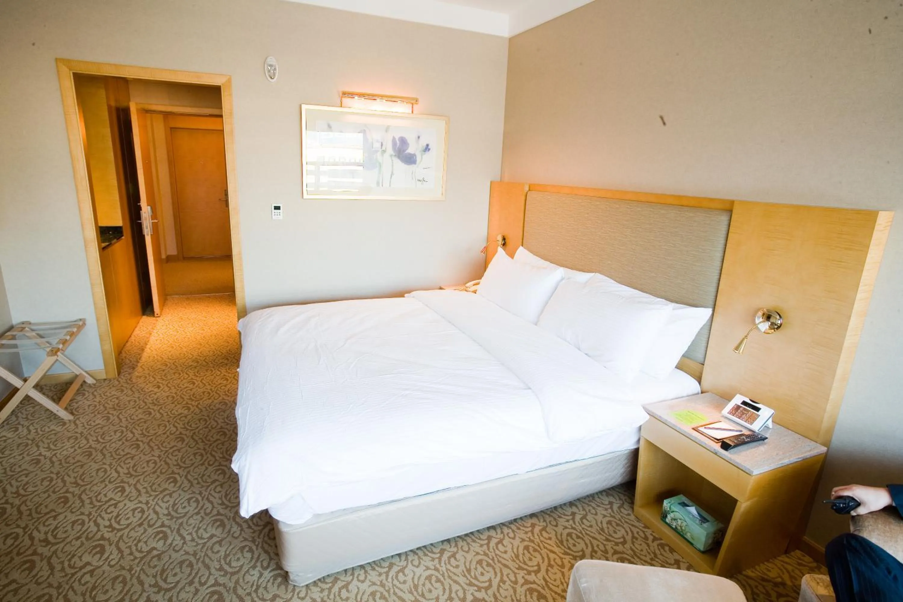 Bed in Daegu Grand Hotel