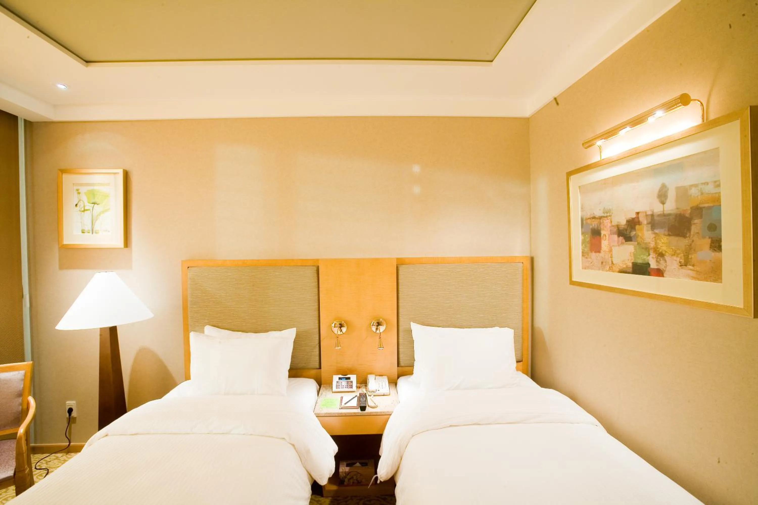 Bed in Daegu Grand Hotel