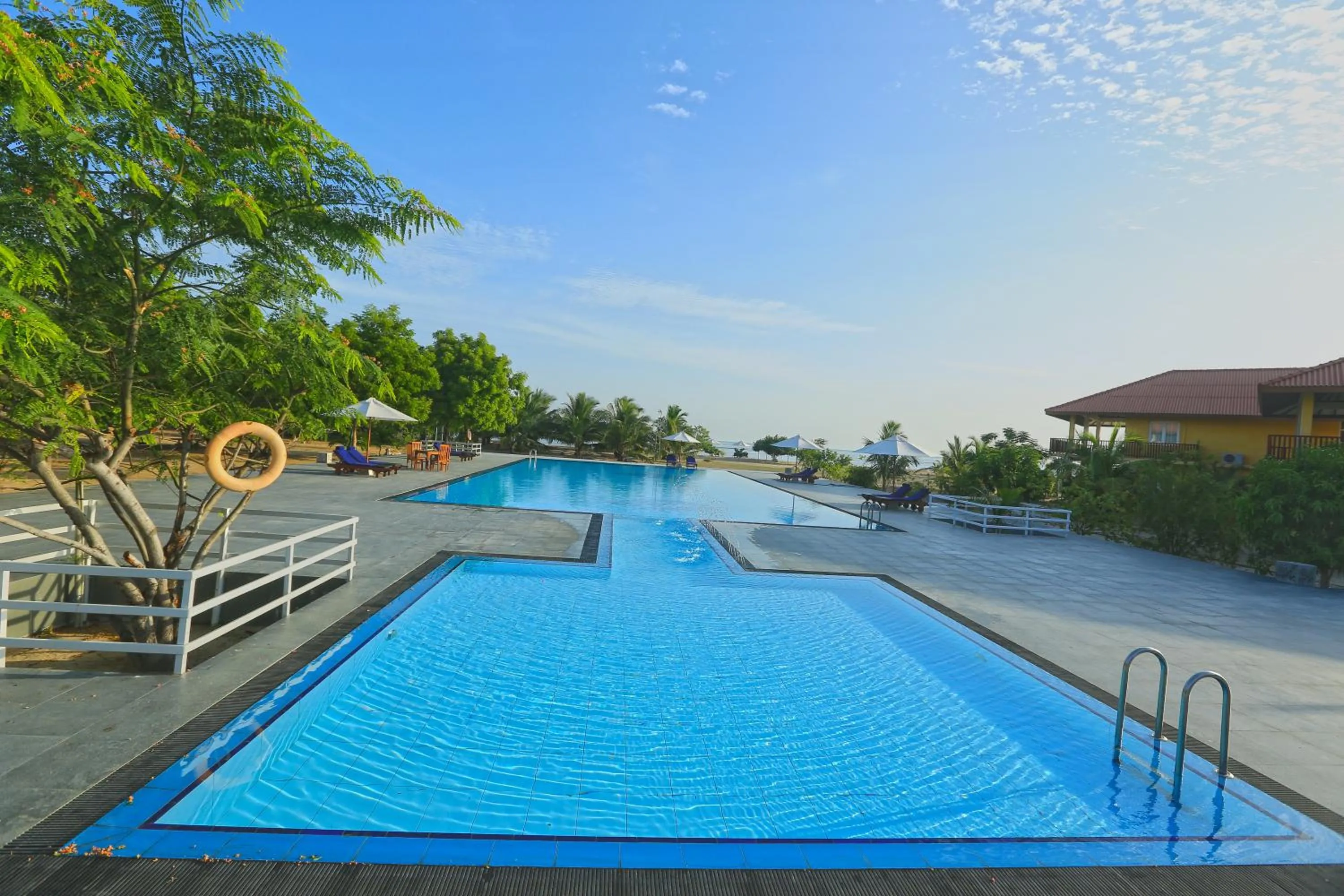 Swimming pool in Passi Villa