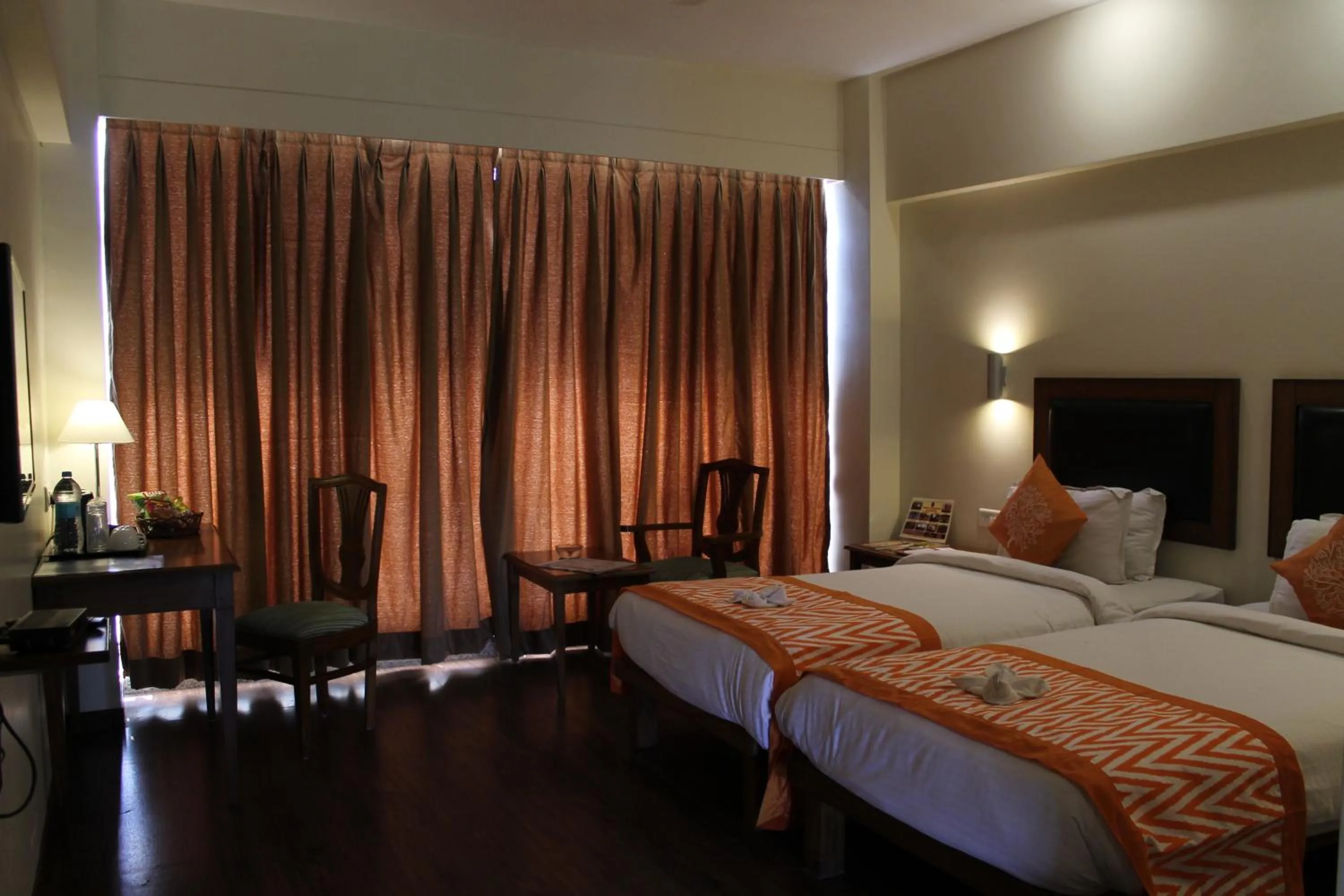 Photo of the whole room, Bed in Krishna Inn - Royal Hotels