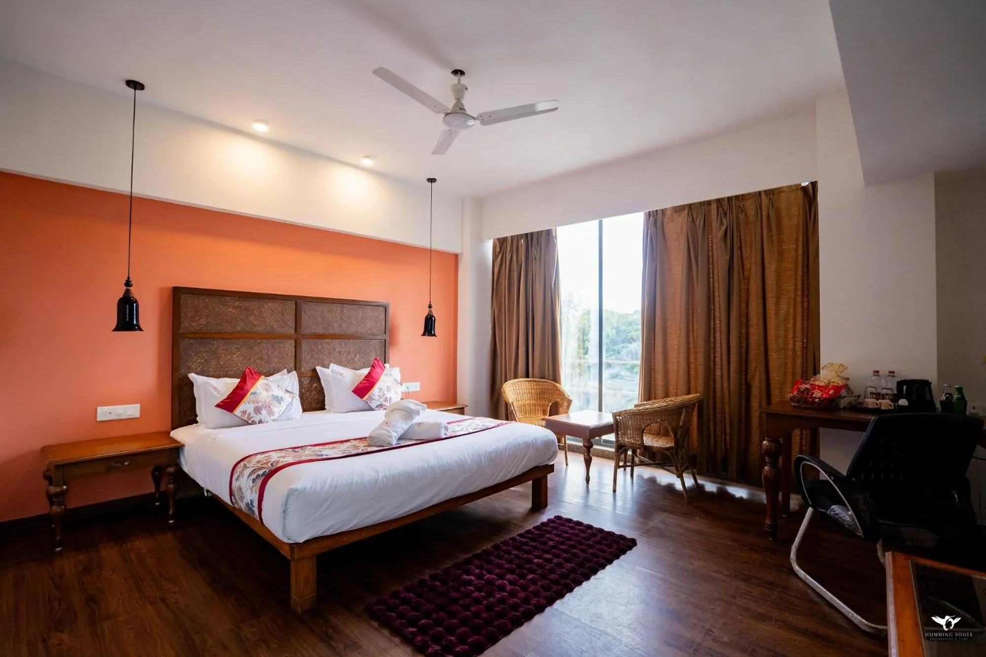 Photo of the whole room, Bed in Krishna Inn - Royal Hotels