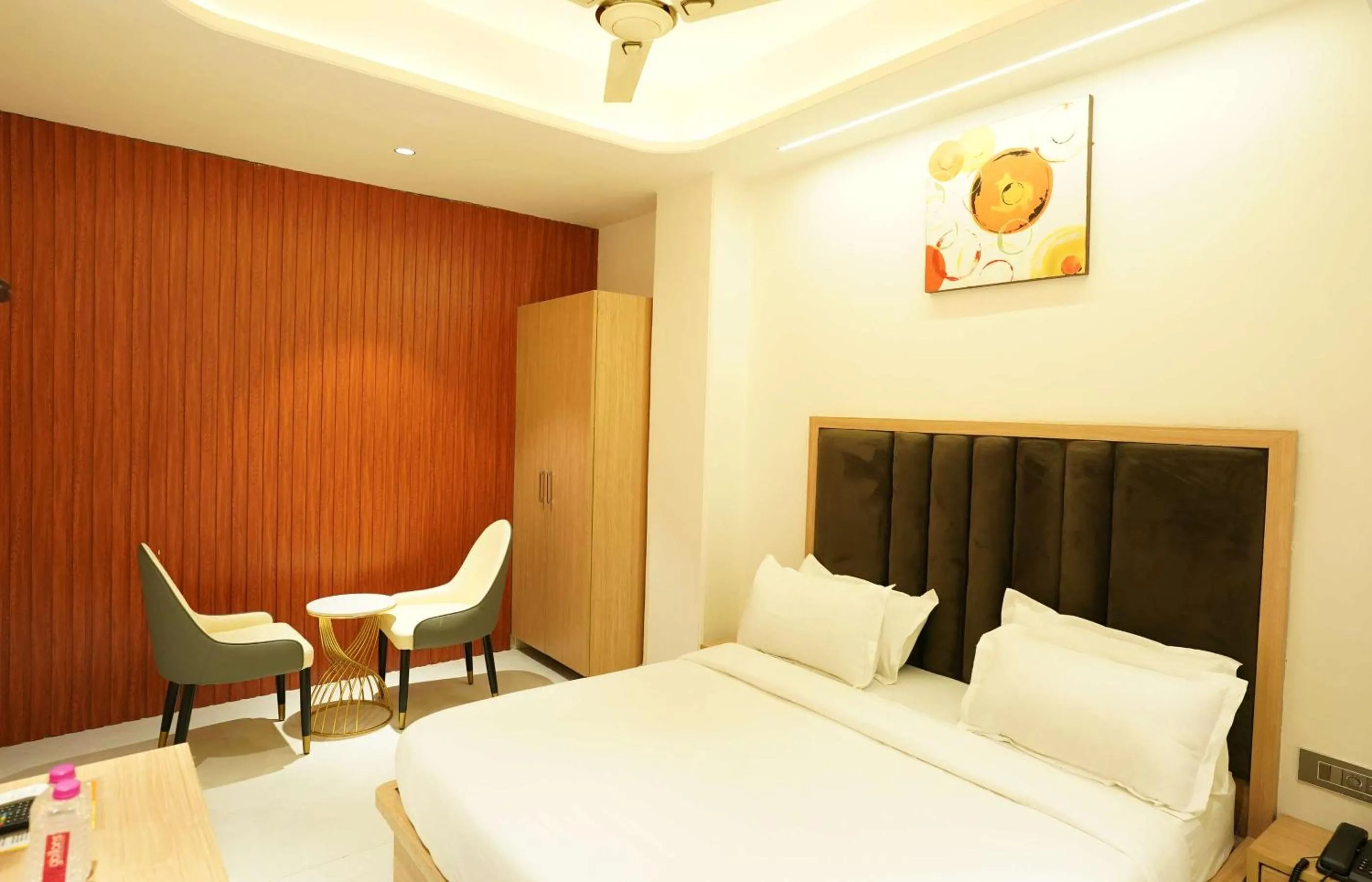 Bedroom, Bed in HOTEL V Inn STUDIO