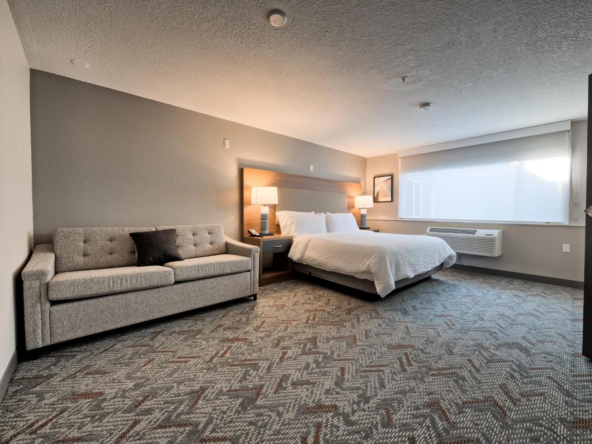 Photo of the whole room, Bed in Candlewood Suites Tacoma Mall by IHG