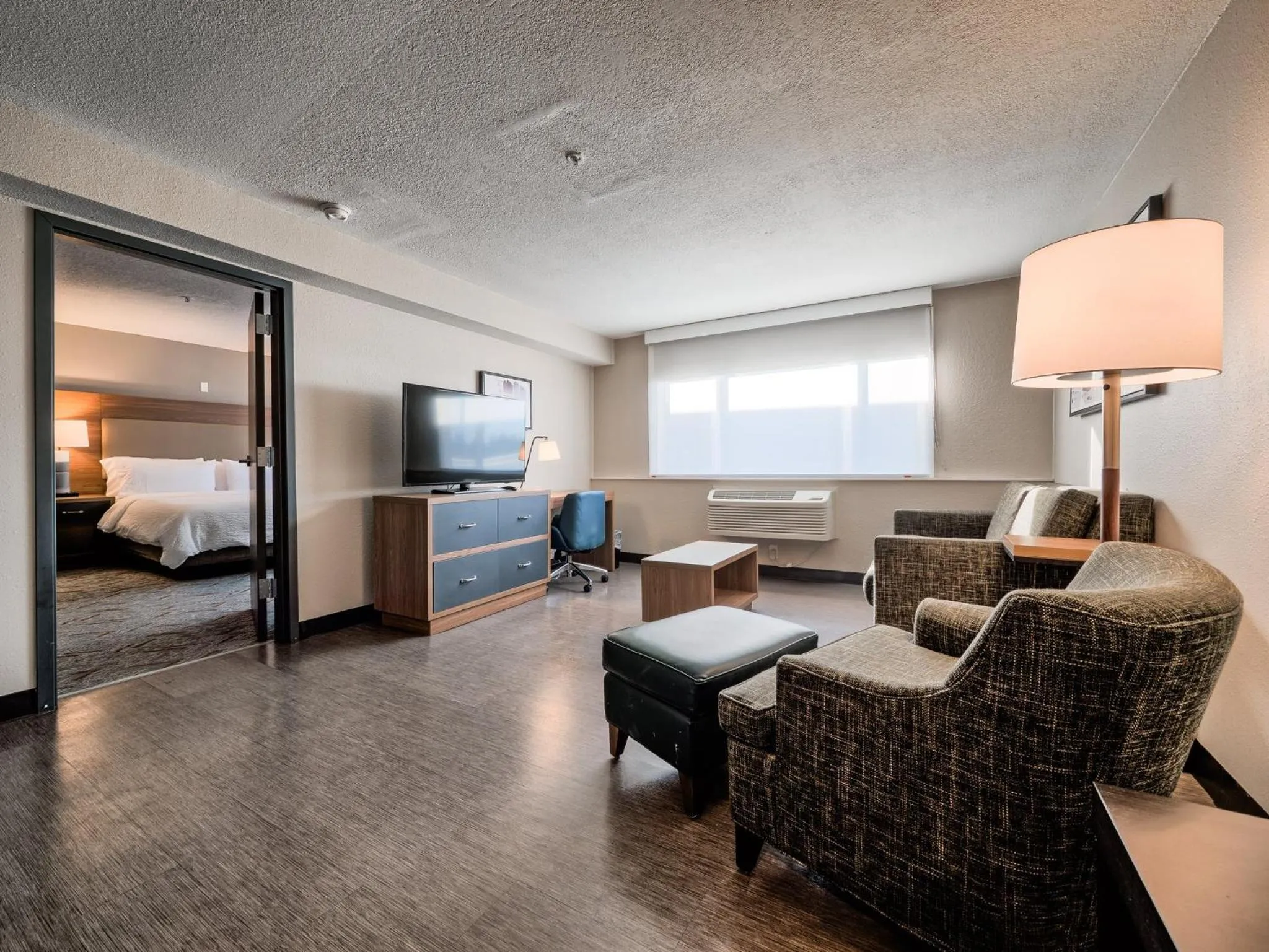 Photo of the whole room, Bed in Candlewood Suites Tacoma Mall by IHG
