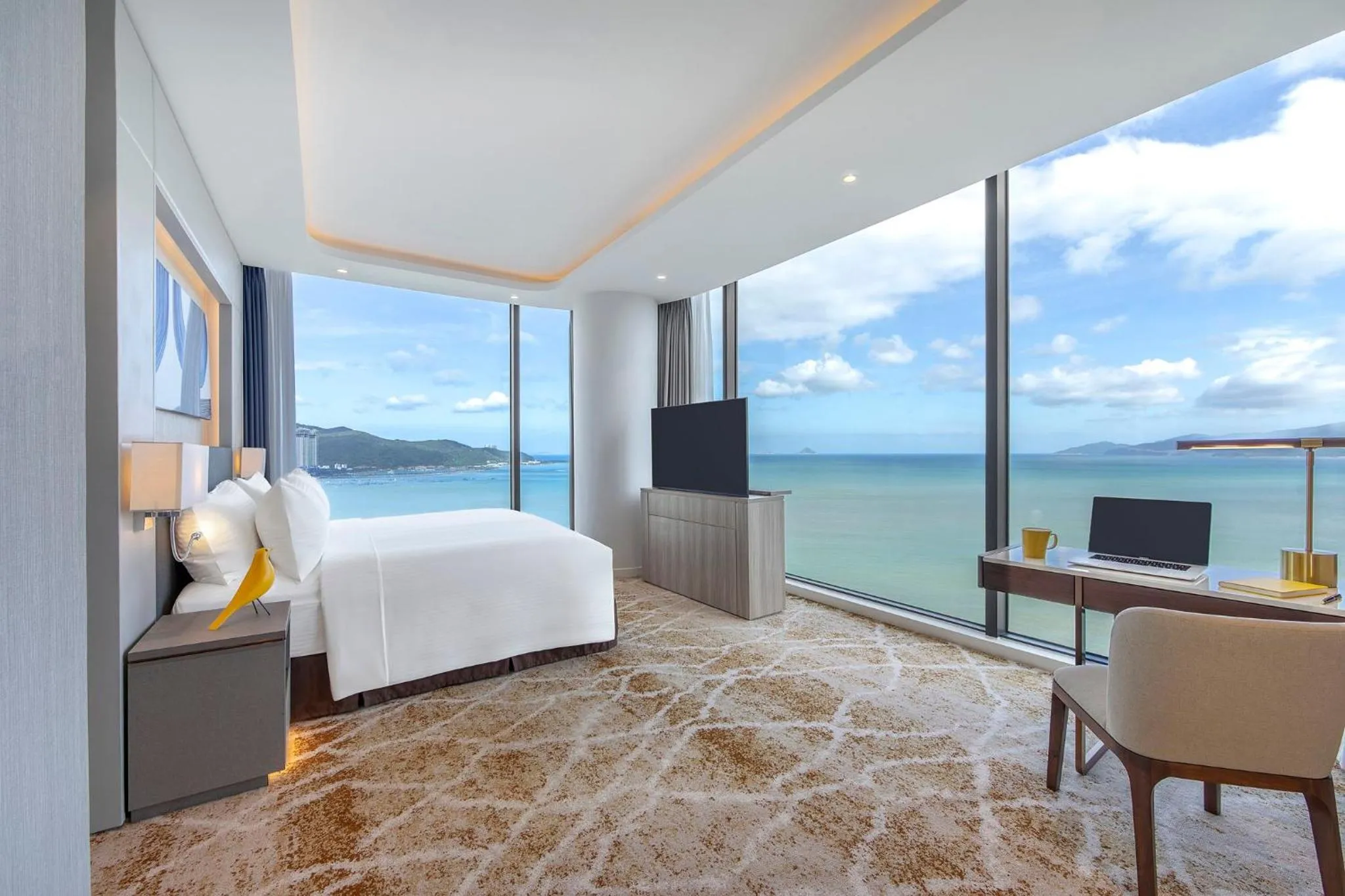 Photo of the whole room, Bed in voco Scenia Bay Nha Trang by IHG