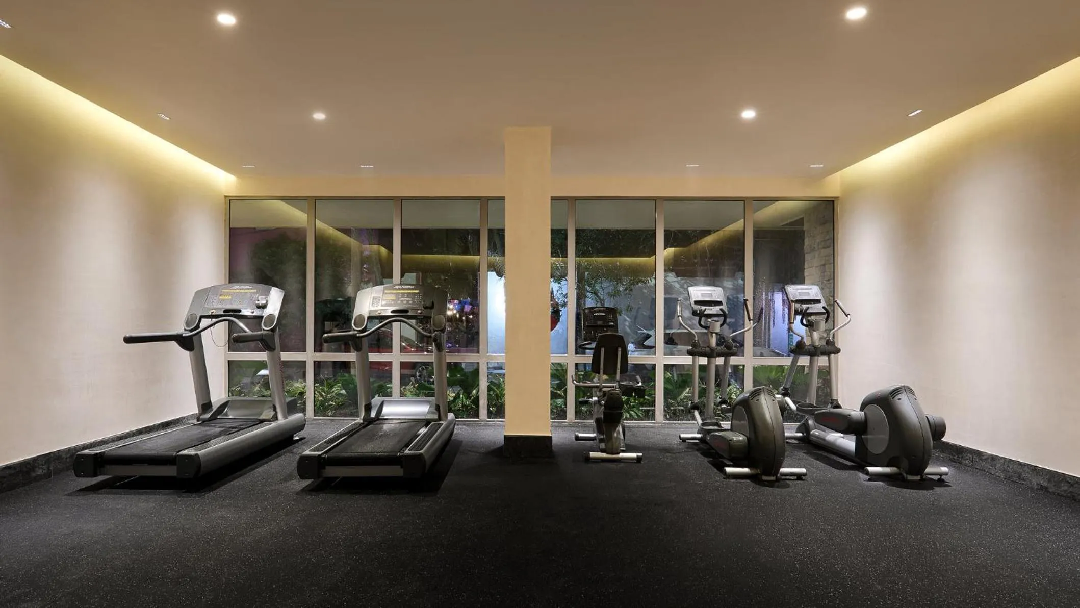 Fitness centre/facilities in Hotel Indigo Playa del Carmen by IHG