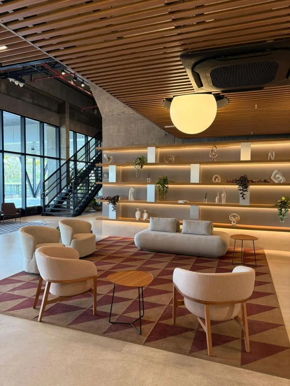 Seating area in Novotel Uberlândia