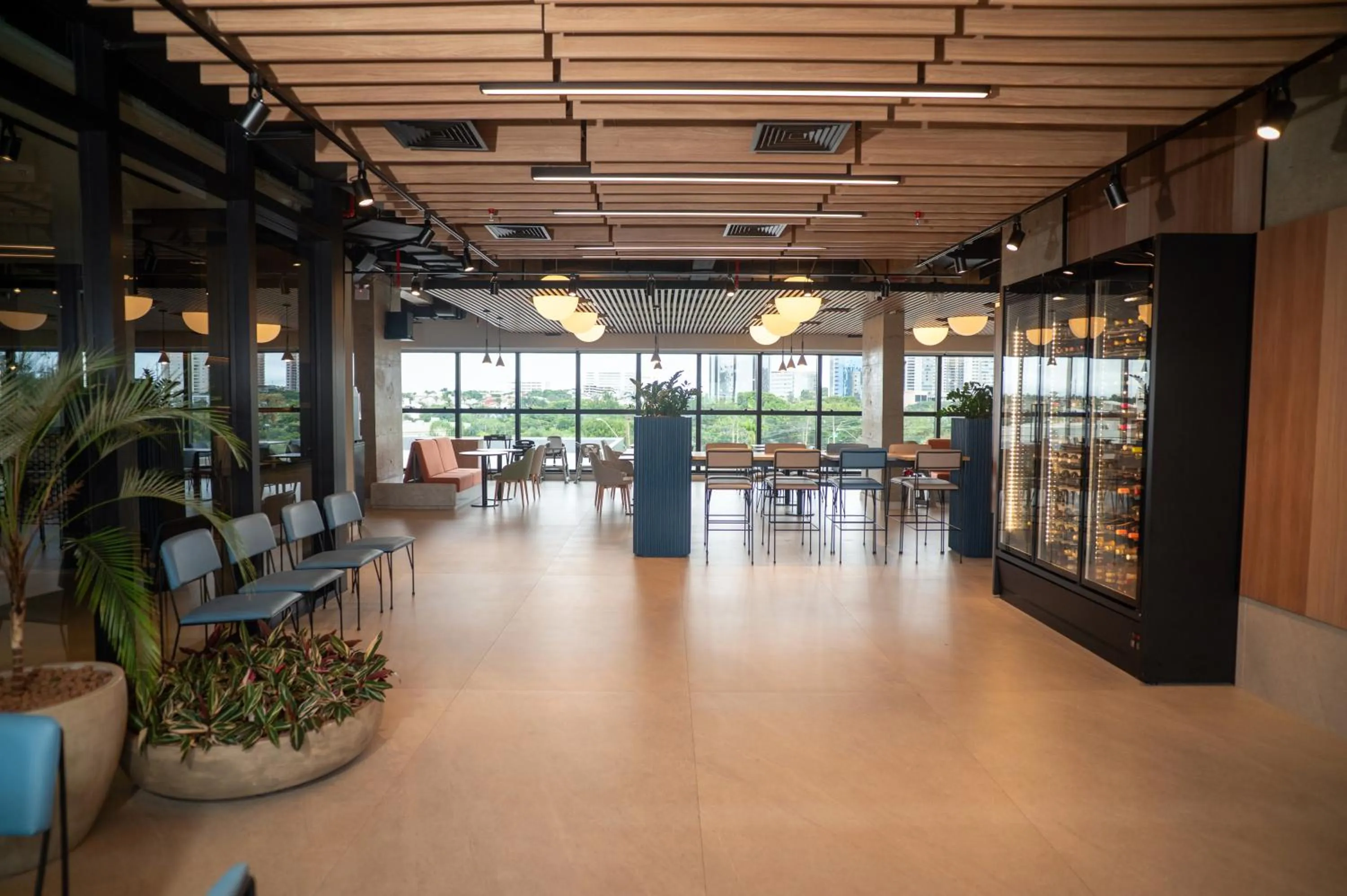 Restaurant/places to eat in Novotel Uberlândia