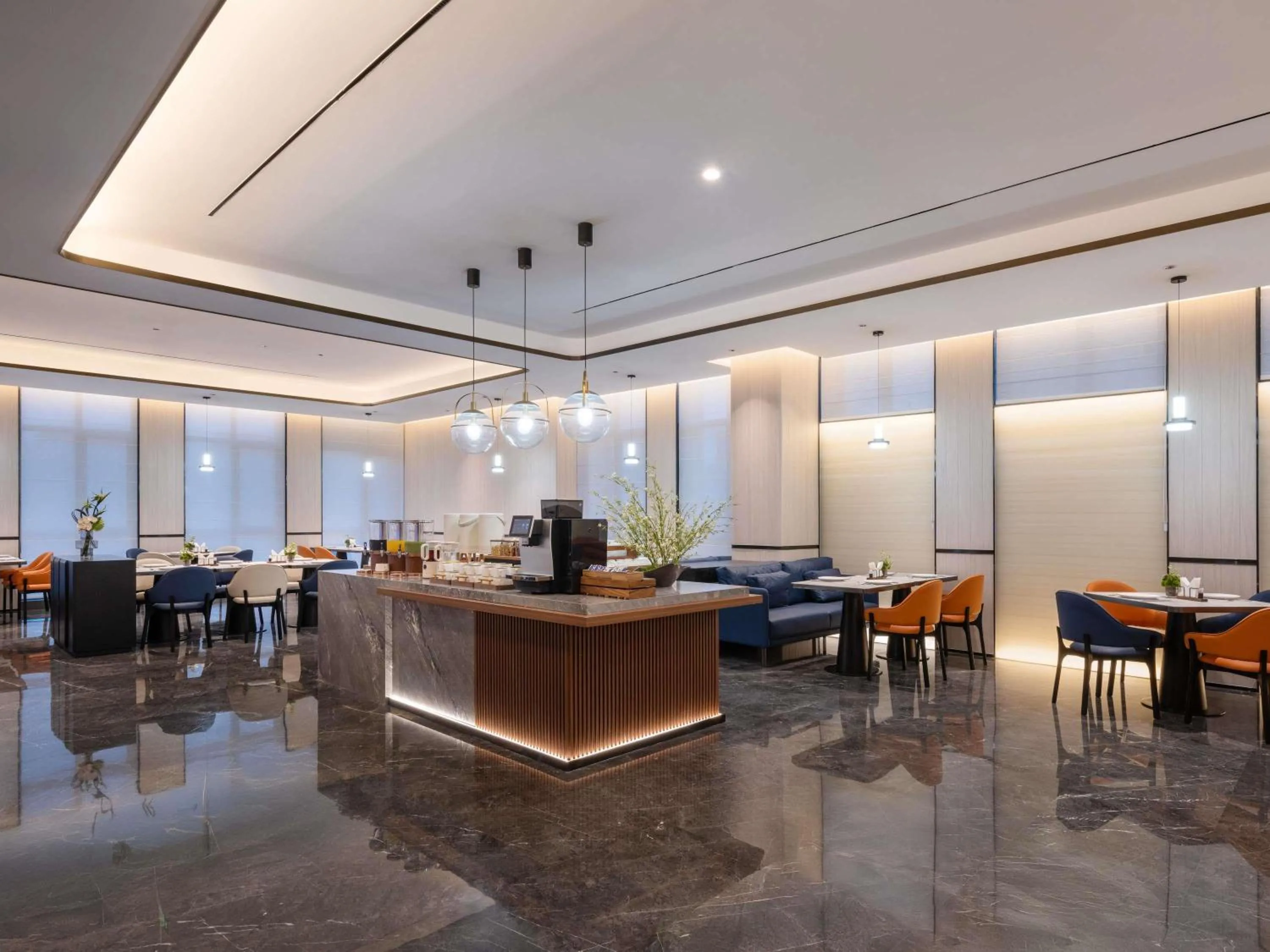 Restaurant/places to eat in Novotel Hangzhou Xintiandi