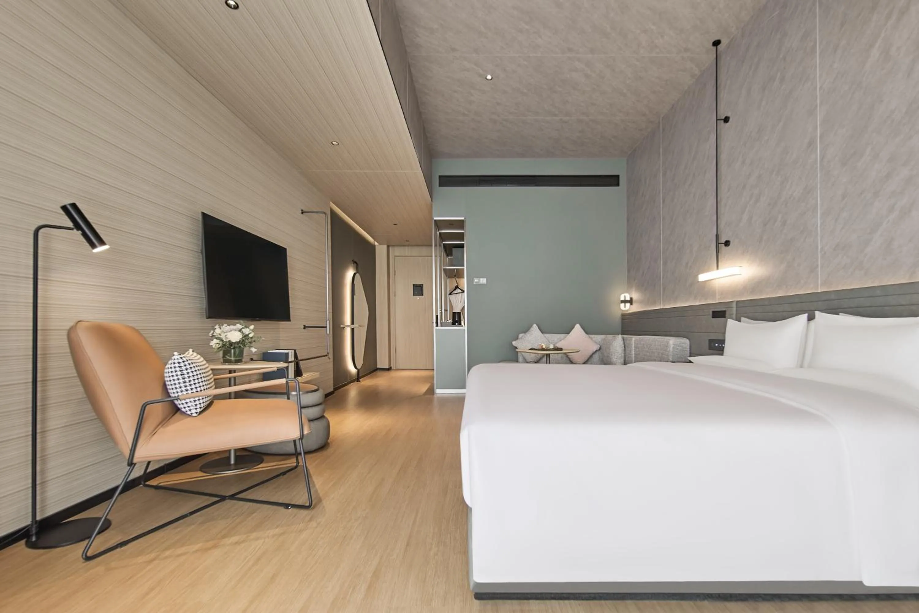 Photo of the whole room, Bed in Novotel Yinchuan Lanxigu