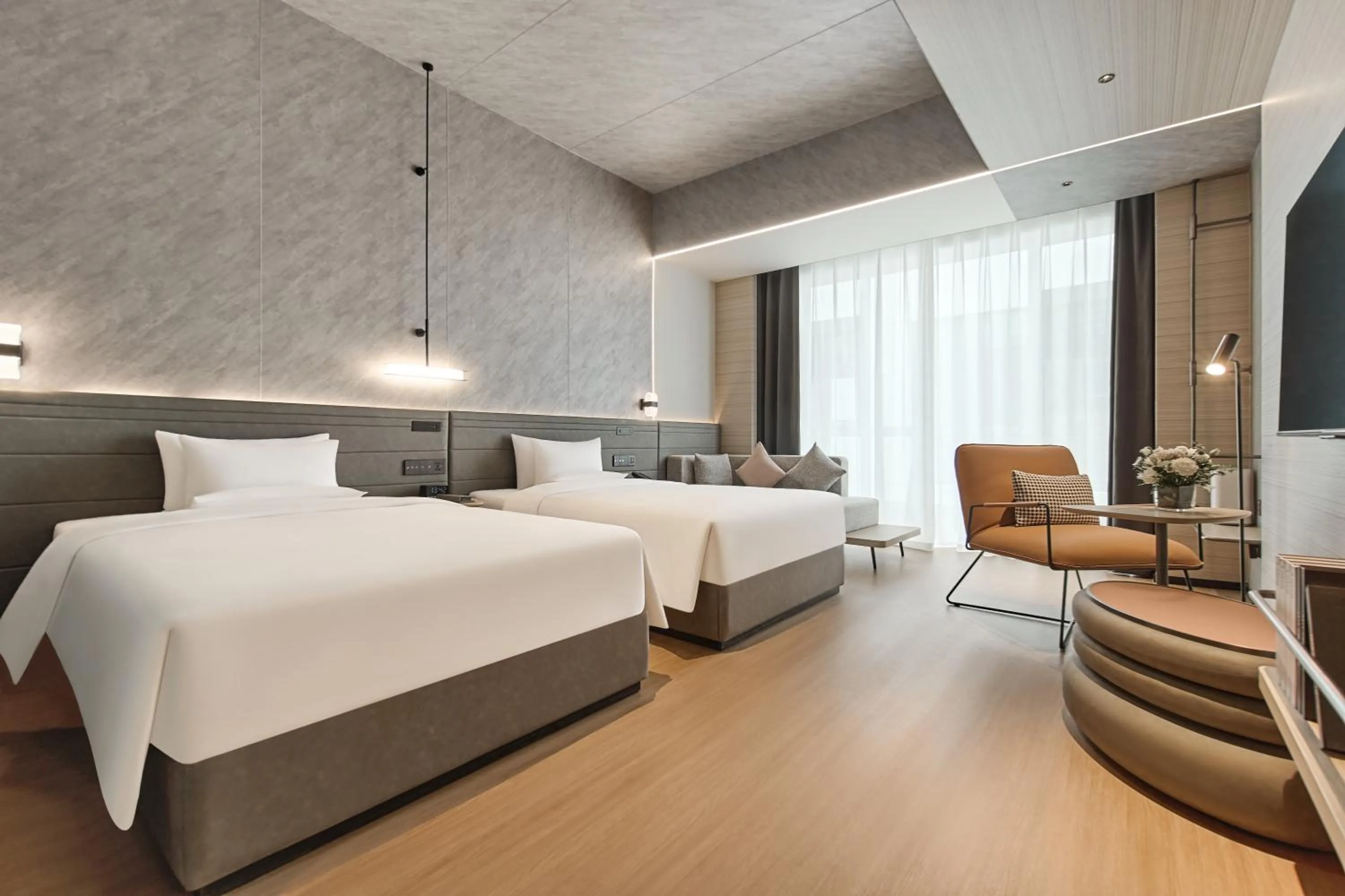 Photo of the whole room, Bed in Novotel Yinchuan Lanxigu