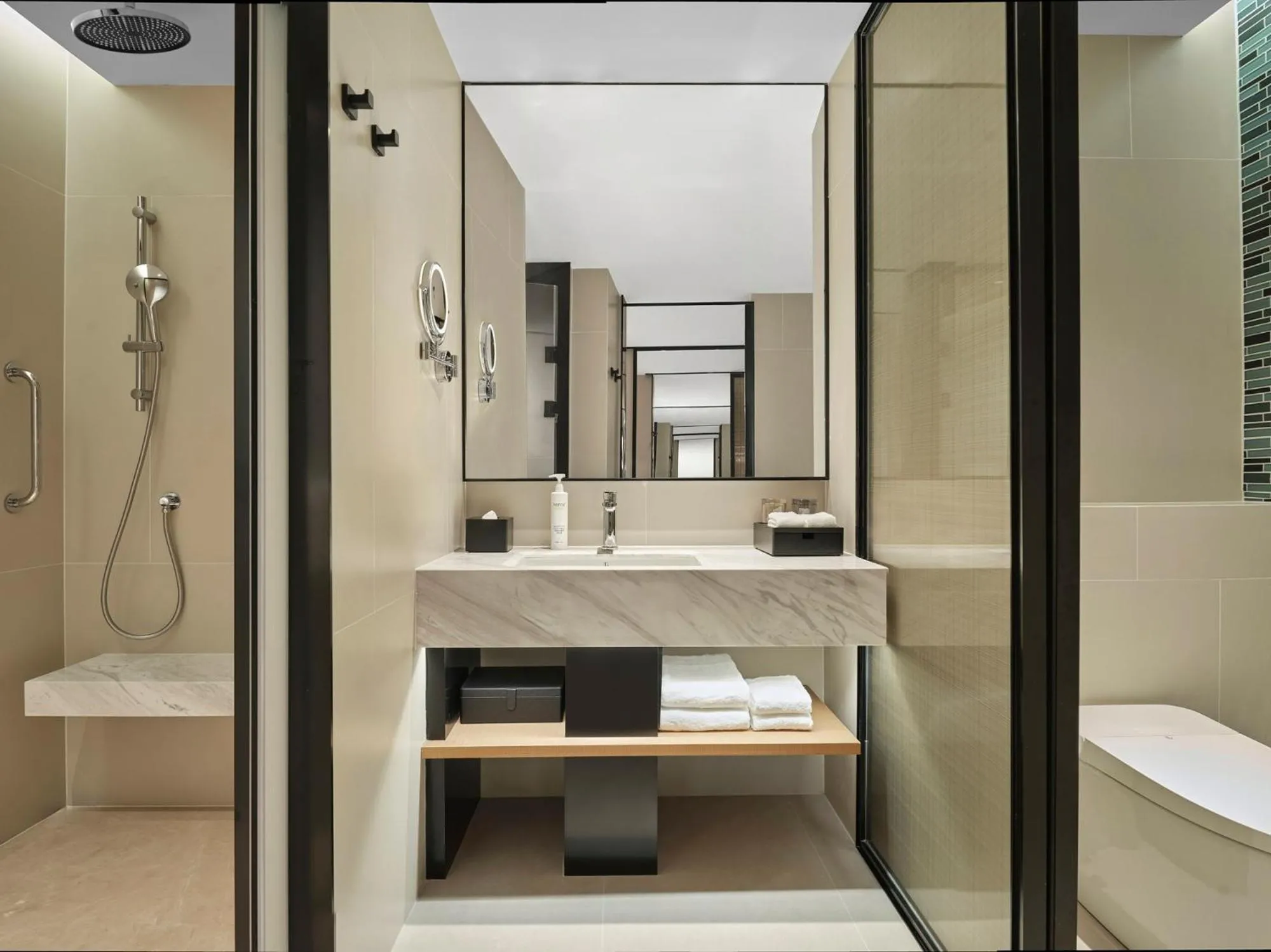 Shower in Fairfield by Marriott Guangzhou Huadu