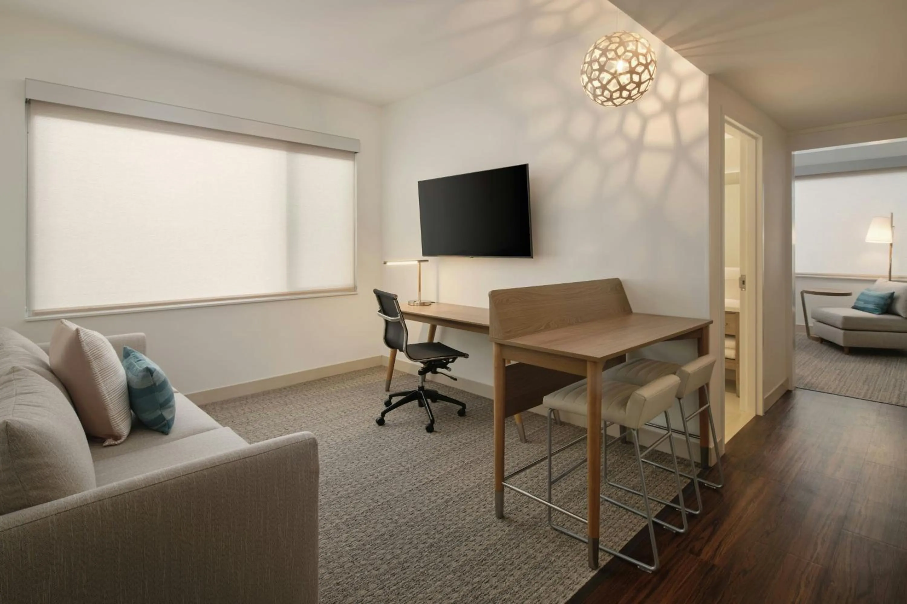 Photo of the whole room in Element Pooler Savannah Airport