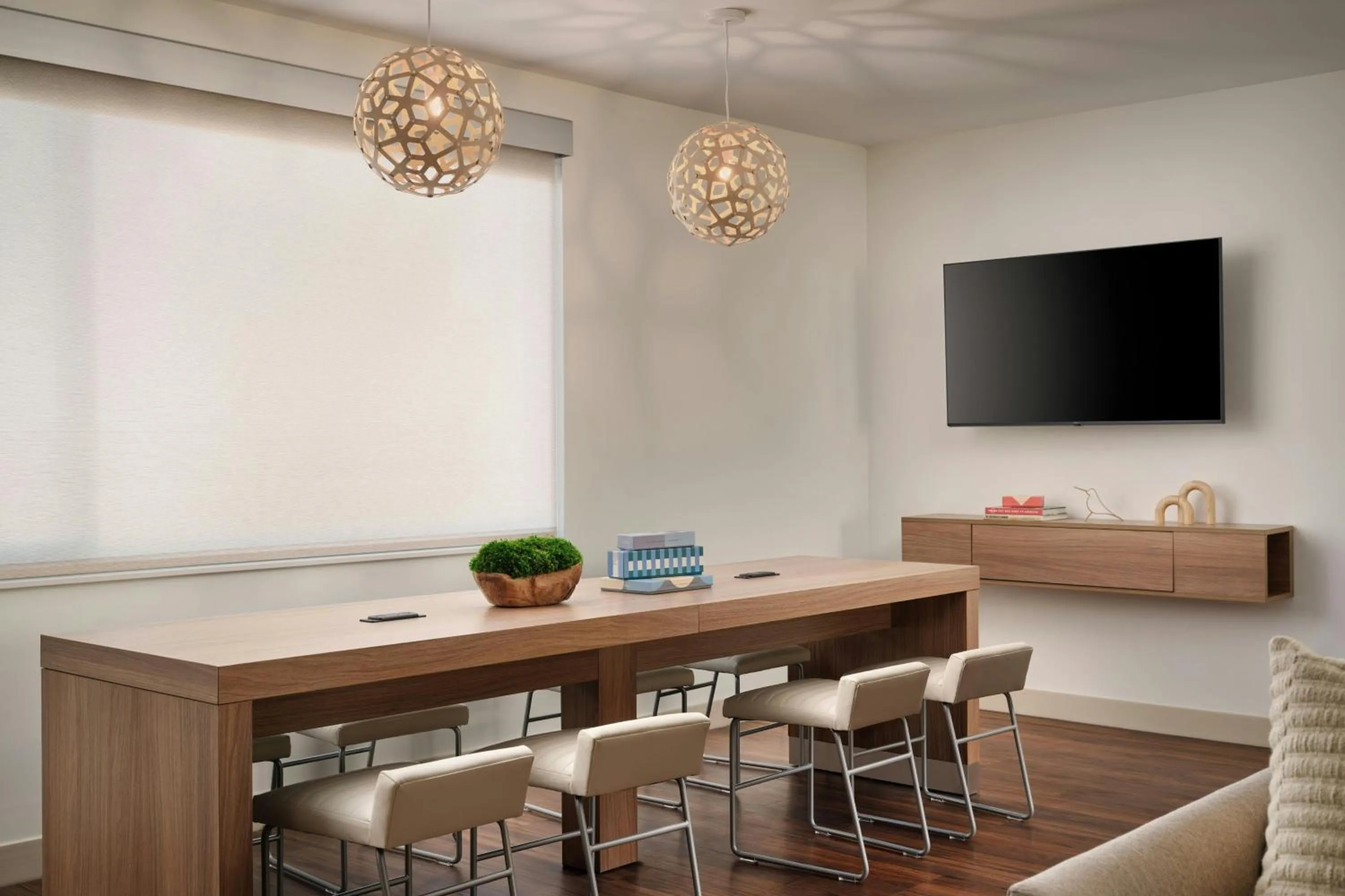 Photo of the whole room in Element Pooler Savannah Airport