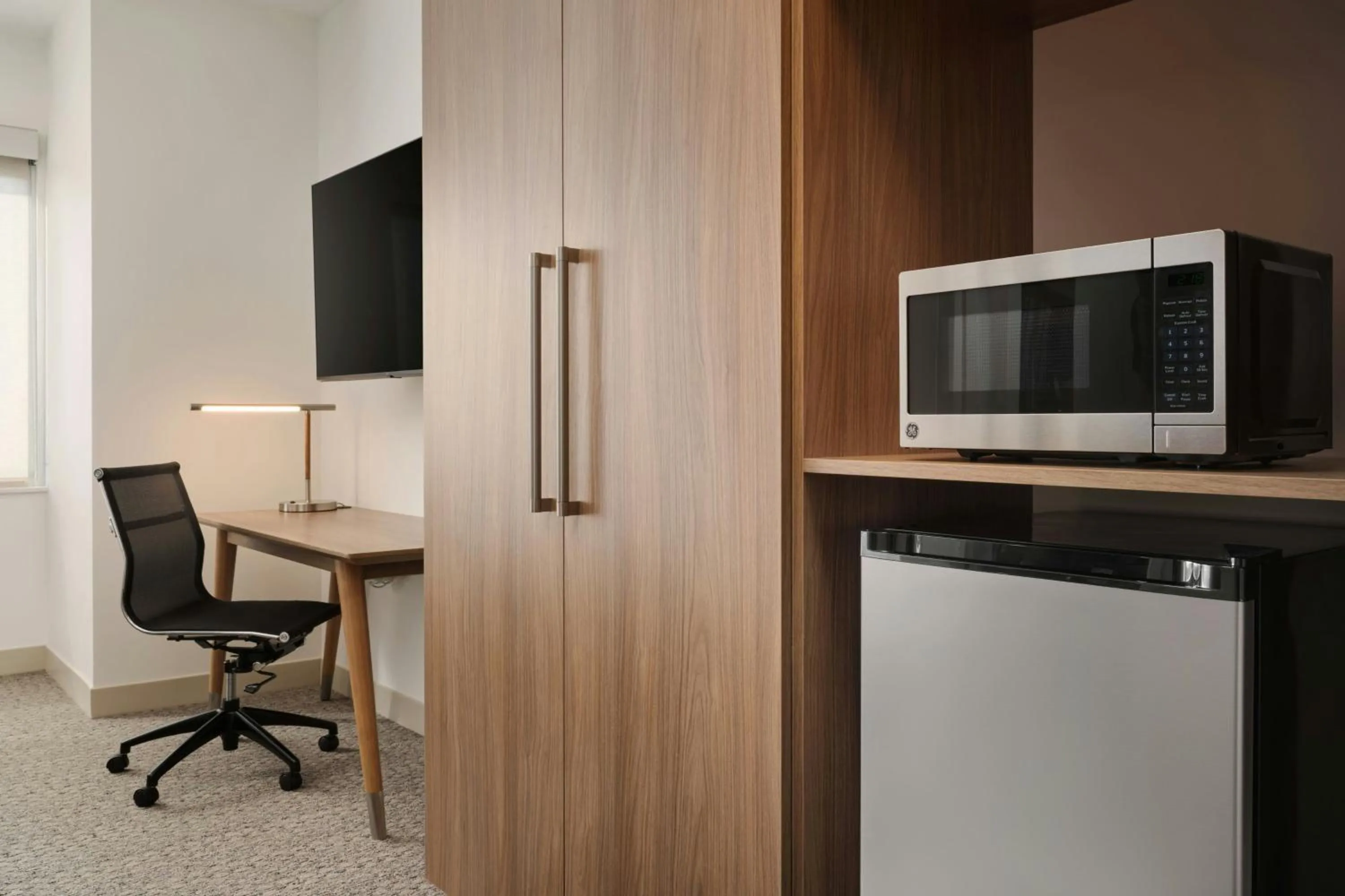 Photo of the whole room in Element Pooler Savannah Airport