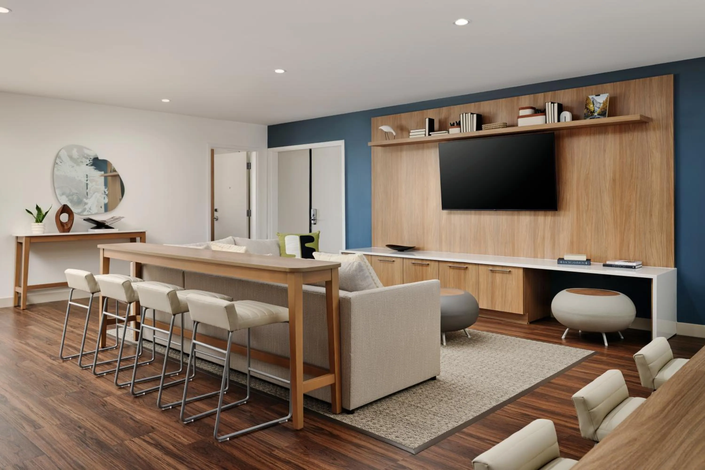 Element Pooler Savannah Airport