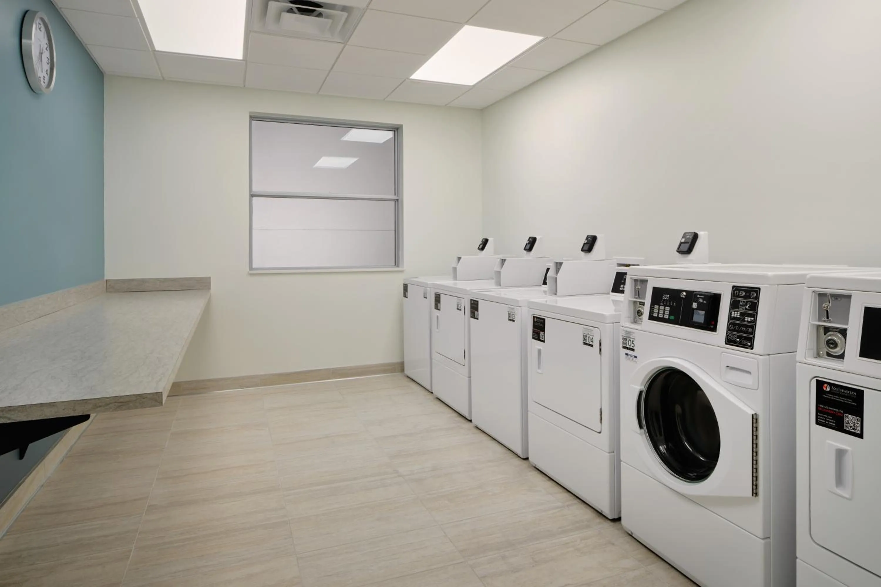 laundry in Element Pooler Savannah Airport